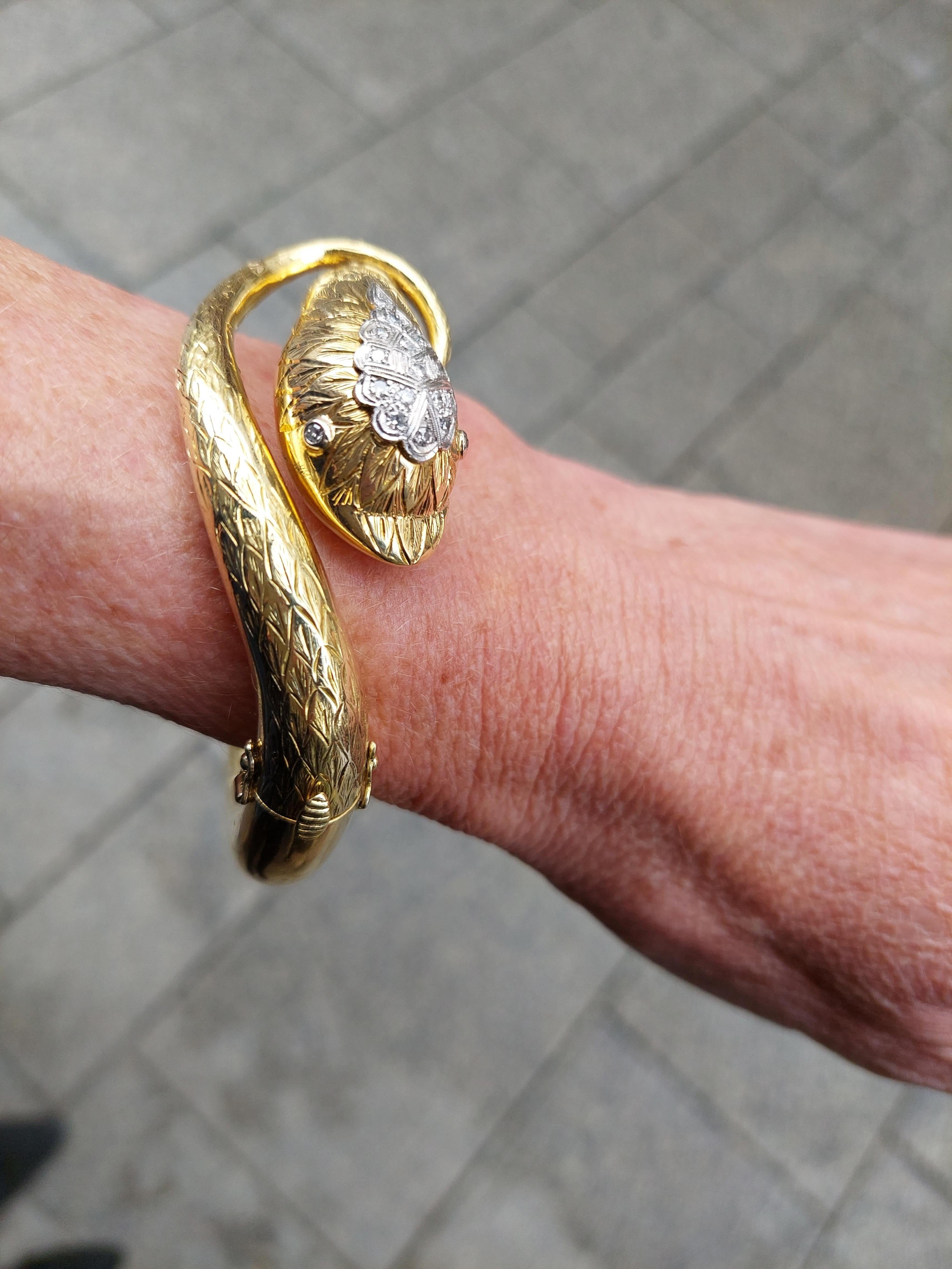 Bracelet serpent vintage en or 18K et 0.29 ct de diamant en vente 2