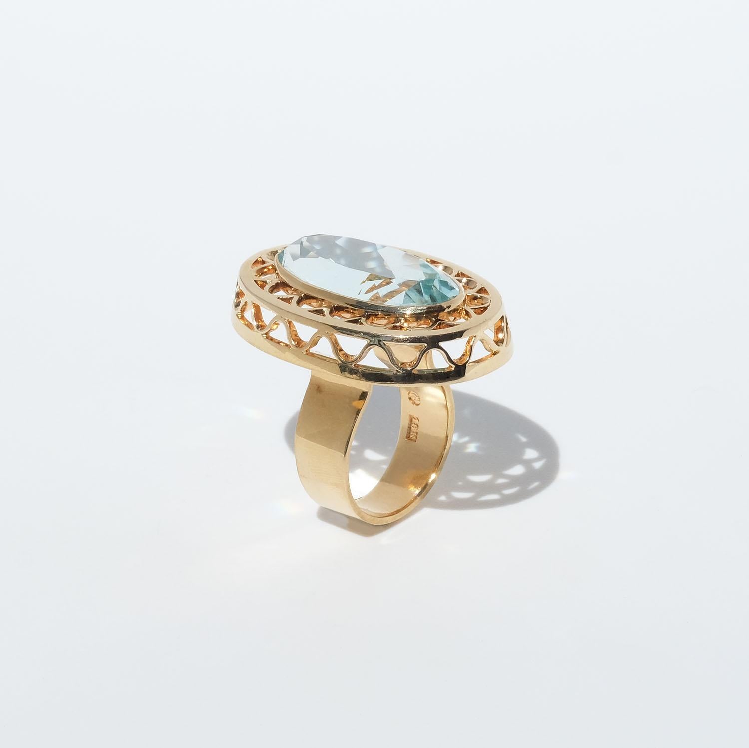 Vintage 18k Gold and Aquamarine Ring by Master Anders Högberg Year, 1977 For Sale 7