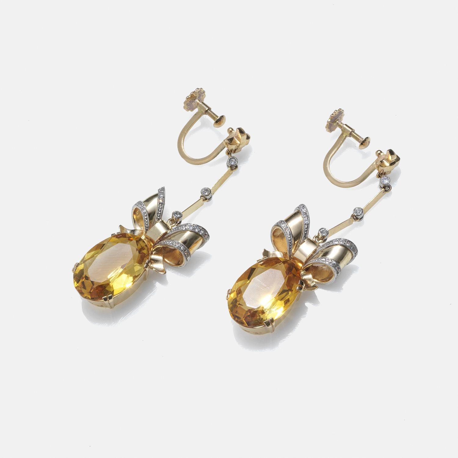 Vintage 18k Gold and Citrine Earrings by Ateljé Stigbert Made Year 1944 In Good Condition For Sale In Stockholm, SE