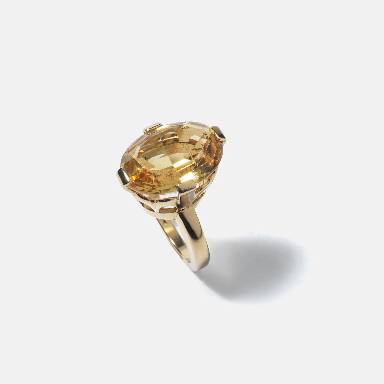 Oval Cut Vintage 18k Gold and Citrine Ring Made Year 1972 For Sale