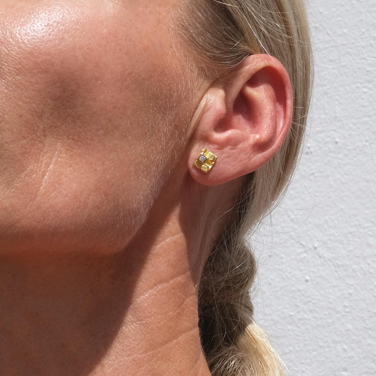 Vintage 18K Gold and Diamond Earrings “Thai Earrings” by Lapponia im Angebot 4