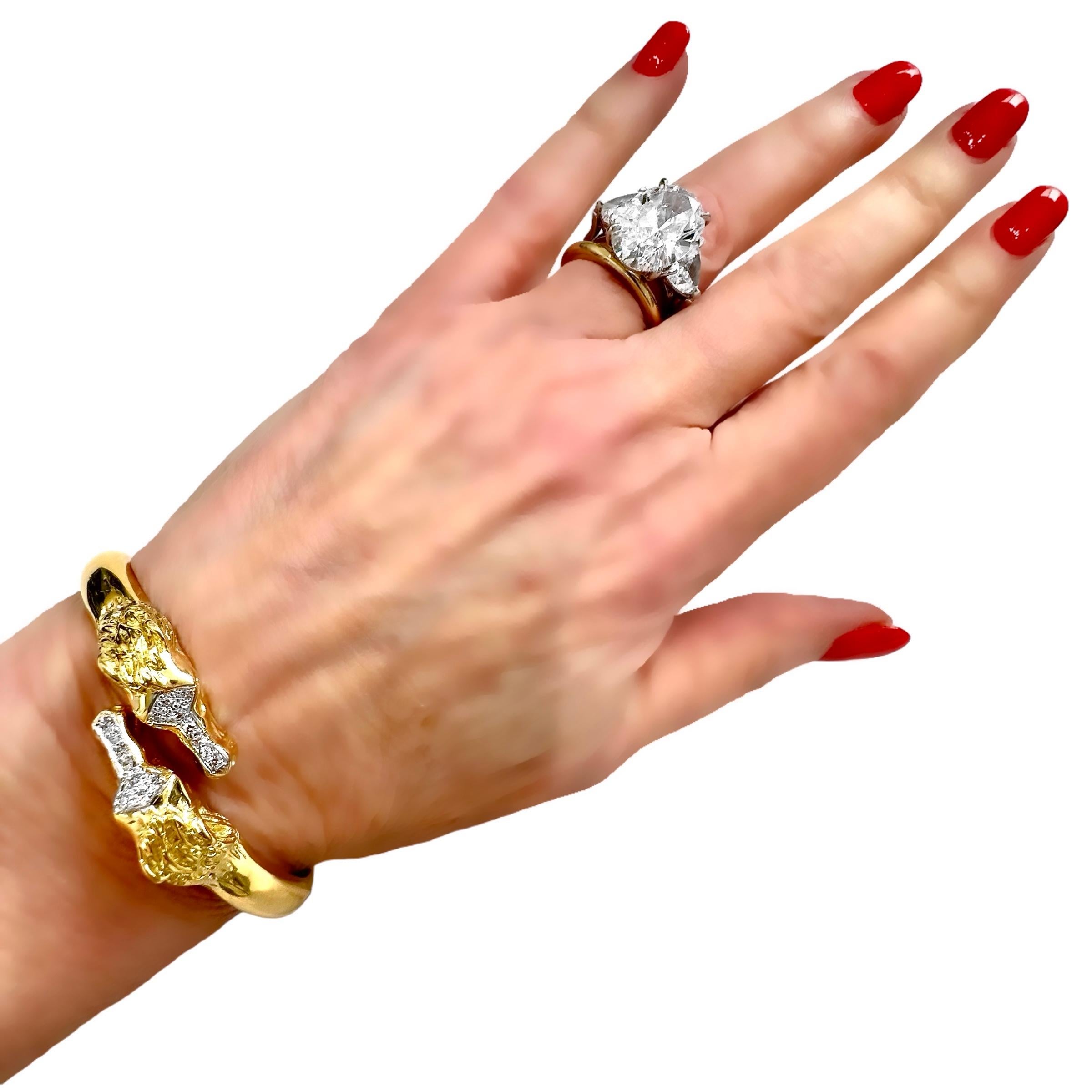 Bracelet vintage en or 18k et diamants avec pontage équestre  en vente 5
