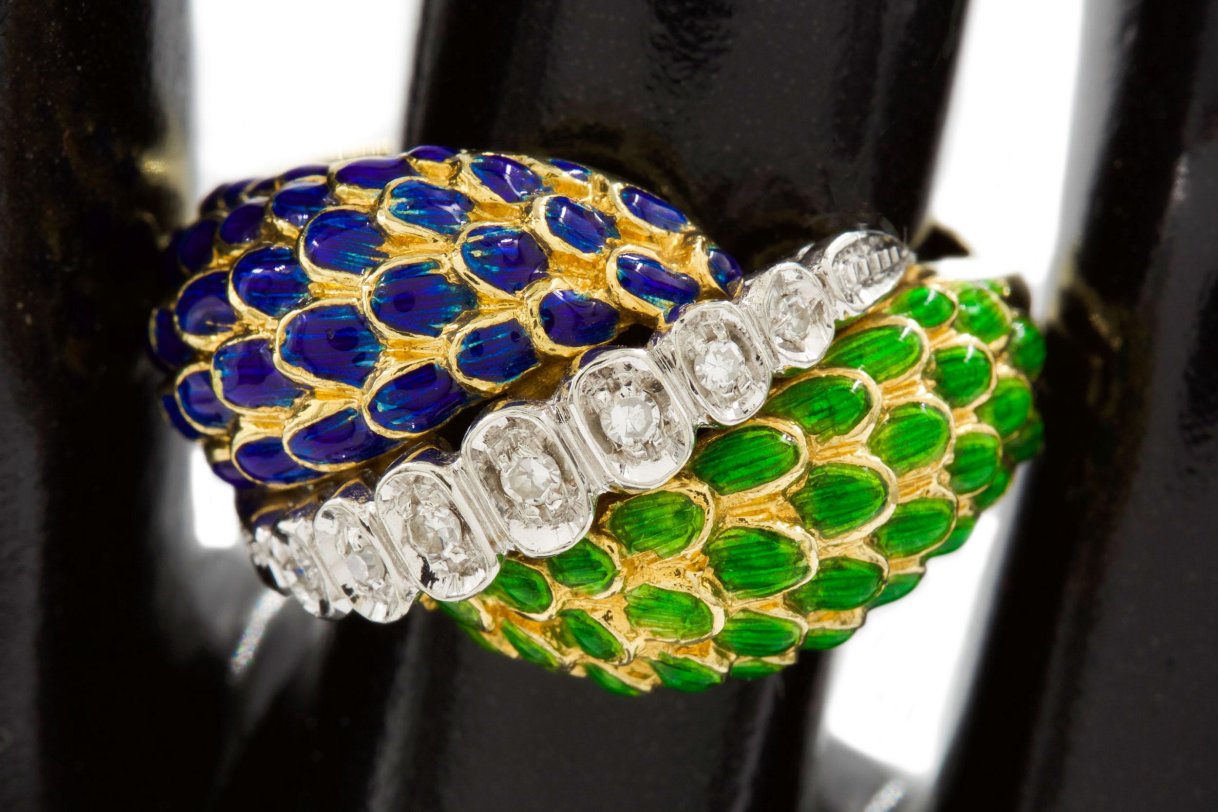 20th Century Vintage 18k Gold and Diamond Ring with Blue & Green Enamel For Sale