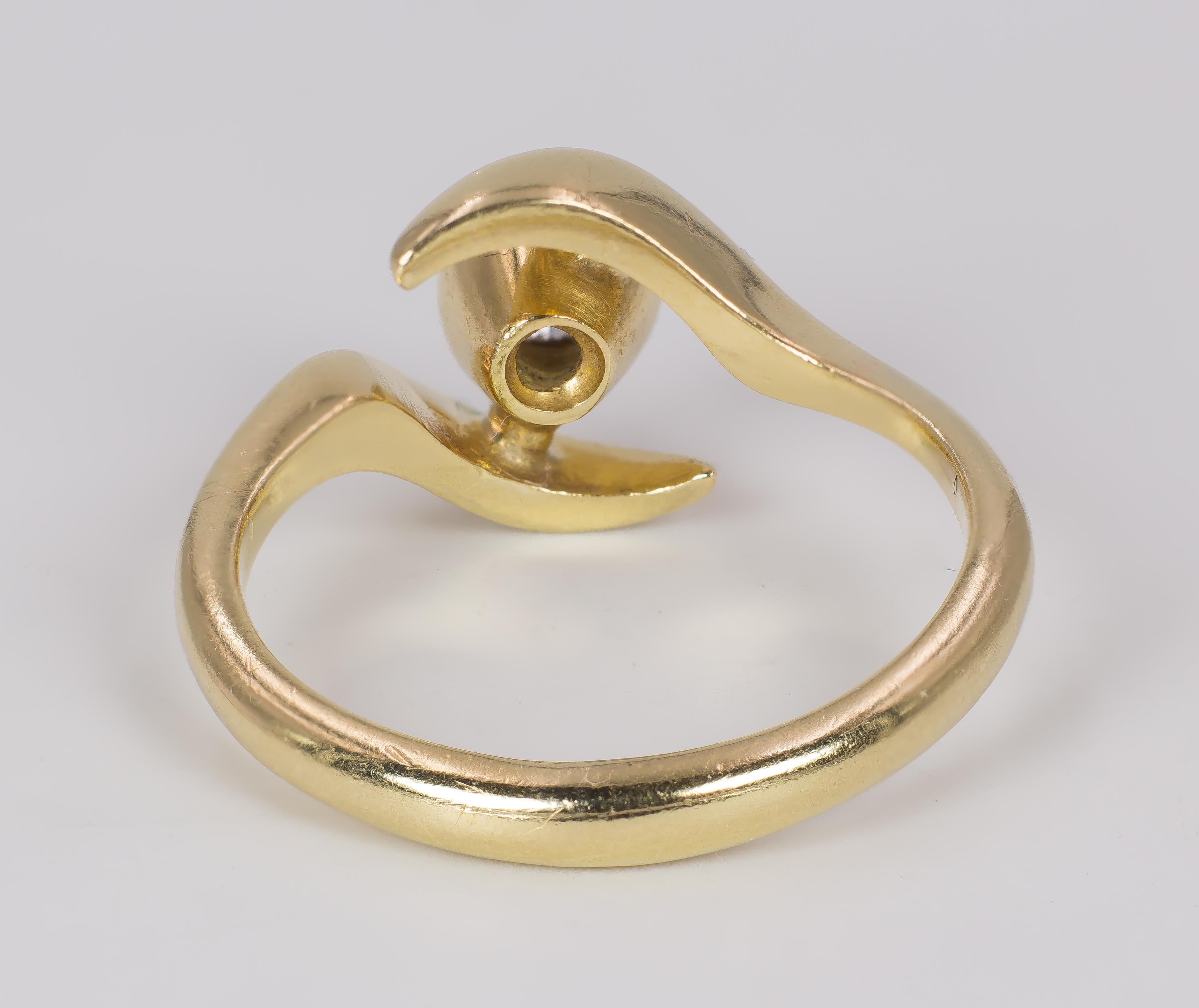 Vintage 18 Karat Gold and Diamond Solitaire Ring, 1970s In Good Condition For Sale In Bologna, IT