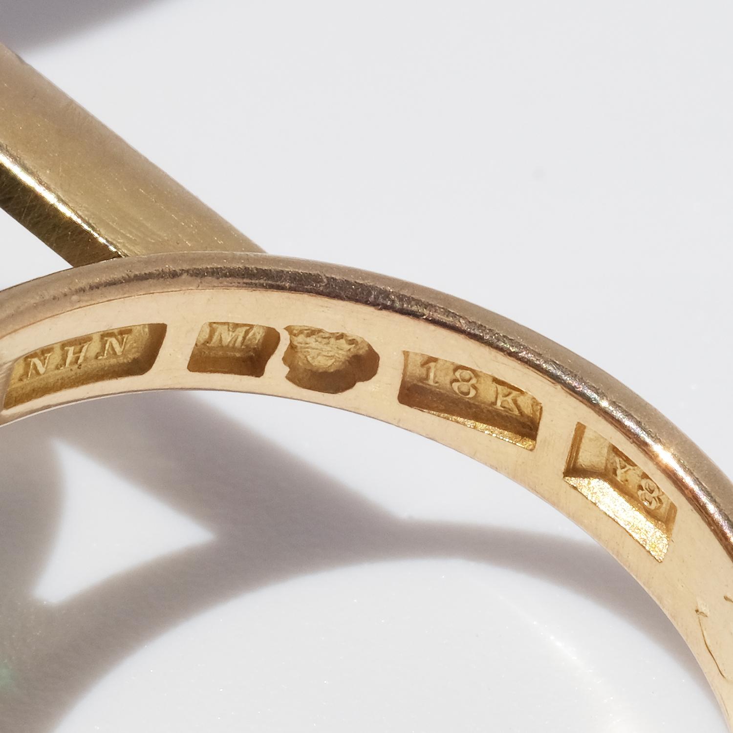 18 Karat Gold und synthetischer grüner Spinell-Ring  Herstellungsjahr 1949 im Angebot 1