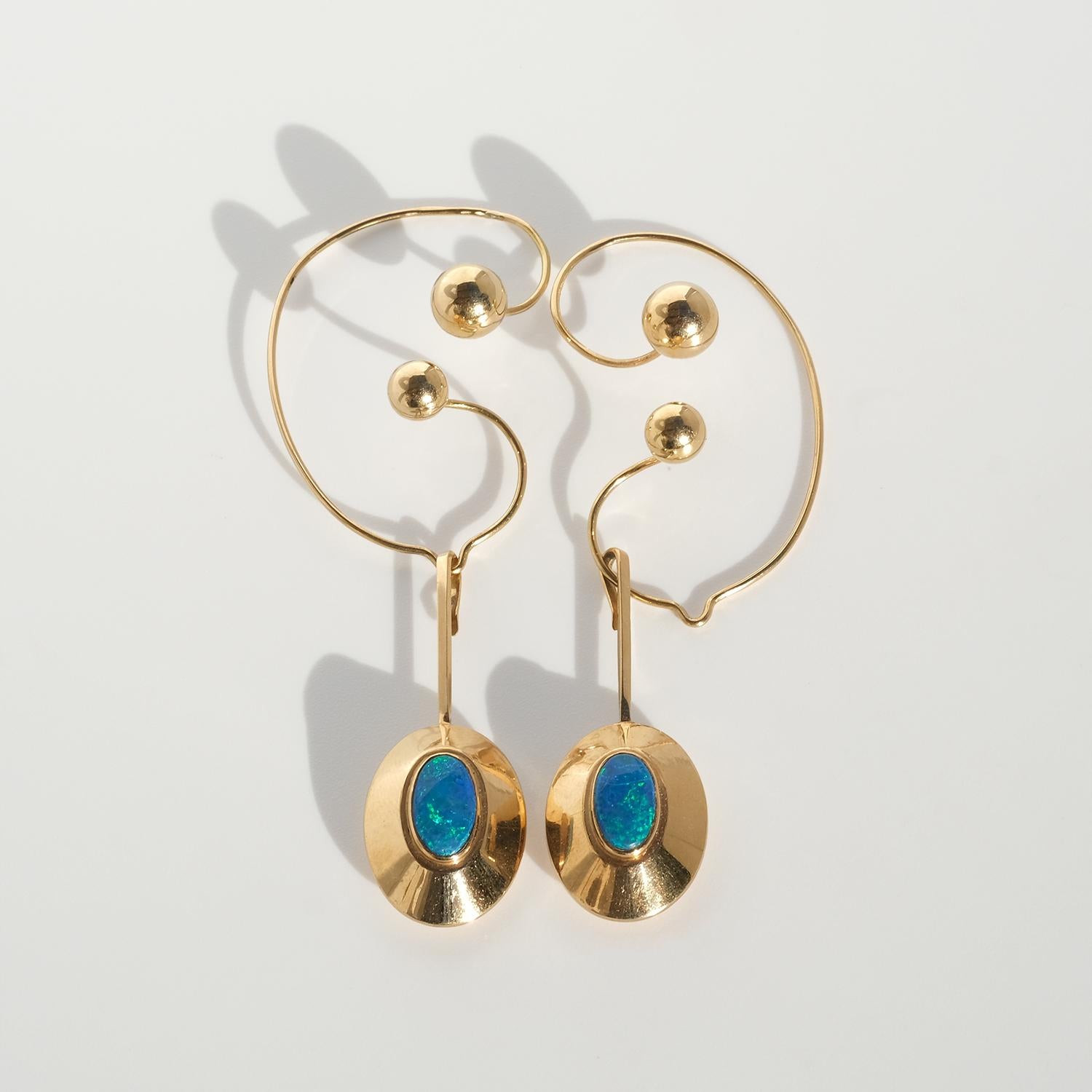 Orecchini pendenti d'epoca in oro 18 carati e opale di Sigurd Persson del 1967 In condizioni buone in vendita a Stockholm, SE