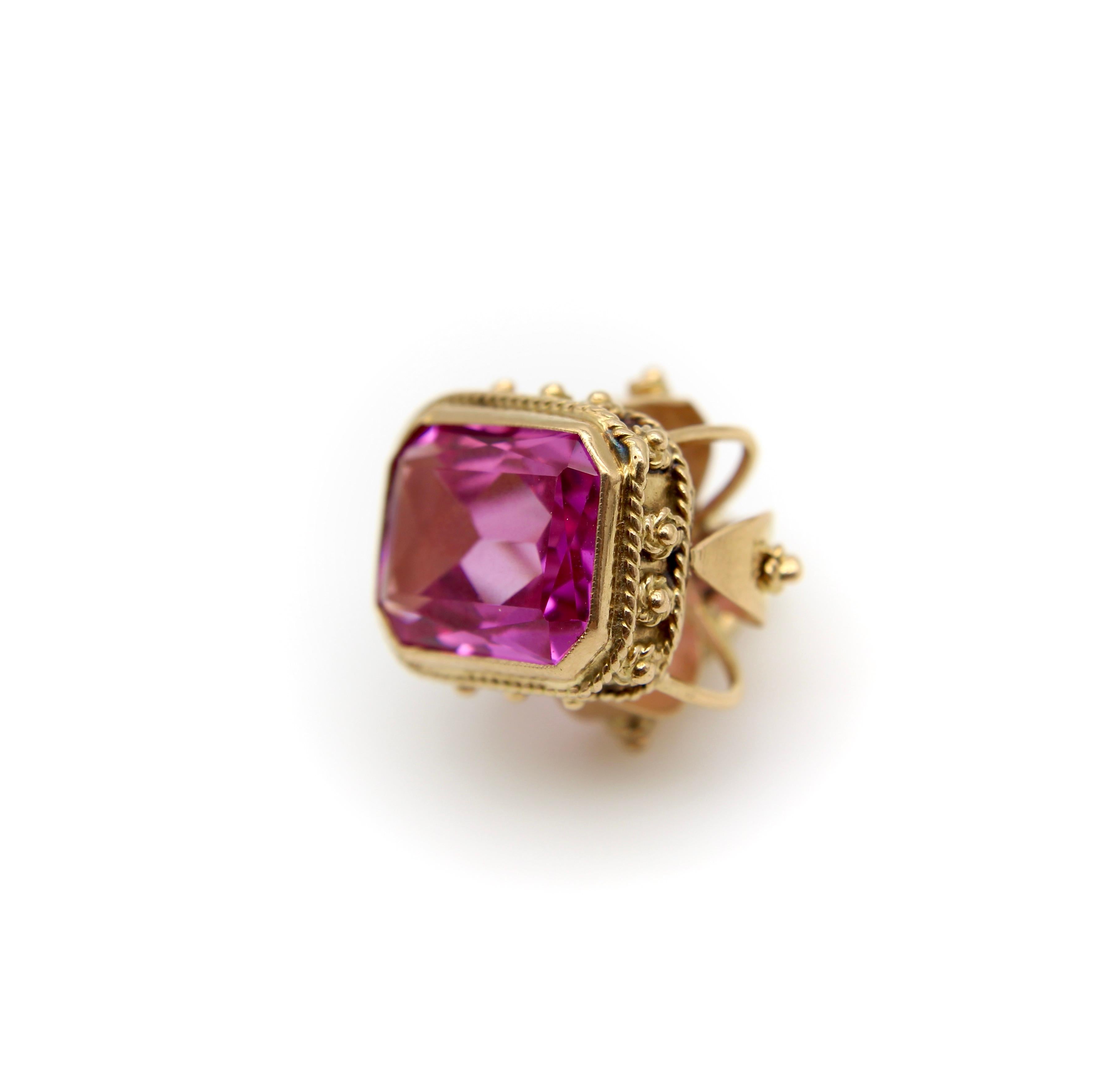 Women's or Men's Vintage 18K Gold and Pink Sapphire Crown Pendant For Sale