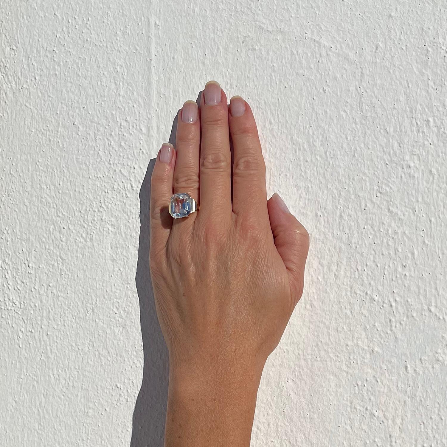 Ring aus 18k Gold und Bergkristall vom schwedischen Künstler Ateljé Stigbert im Angebot 4