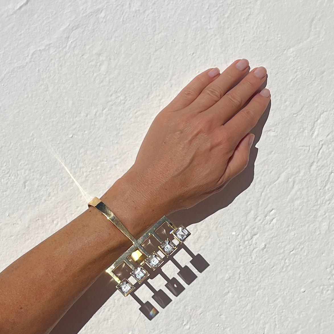Vintage Manschettenarmband aus 18 Karat Gold und Bergkristall im Vintage-Stil, hergestellt 1969 im Angebot 6