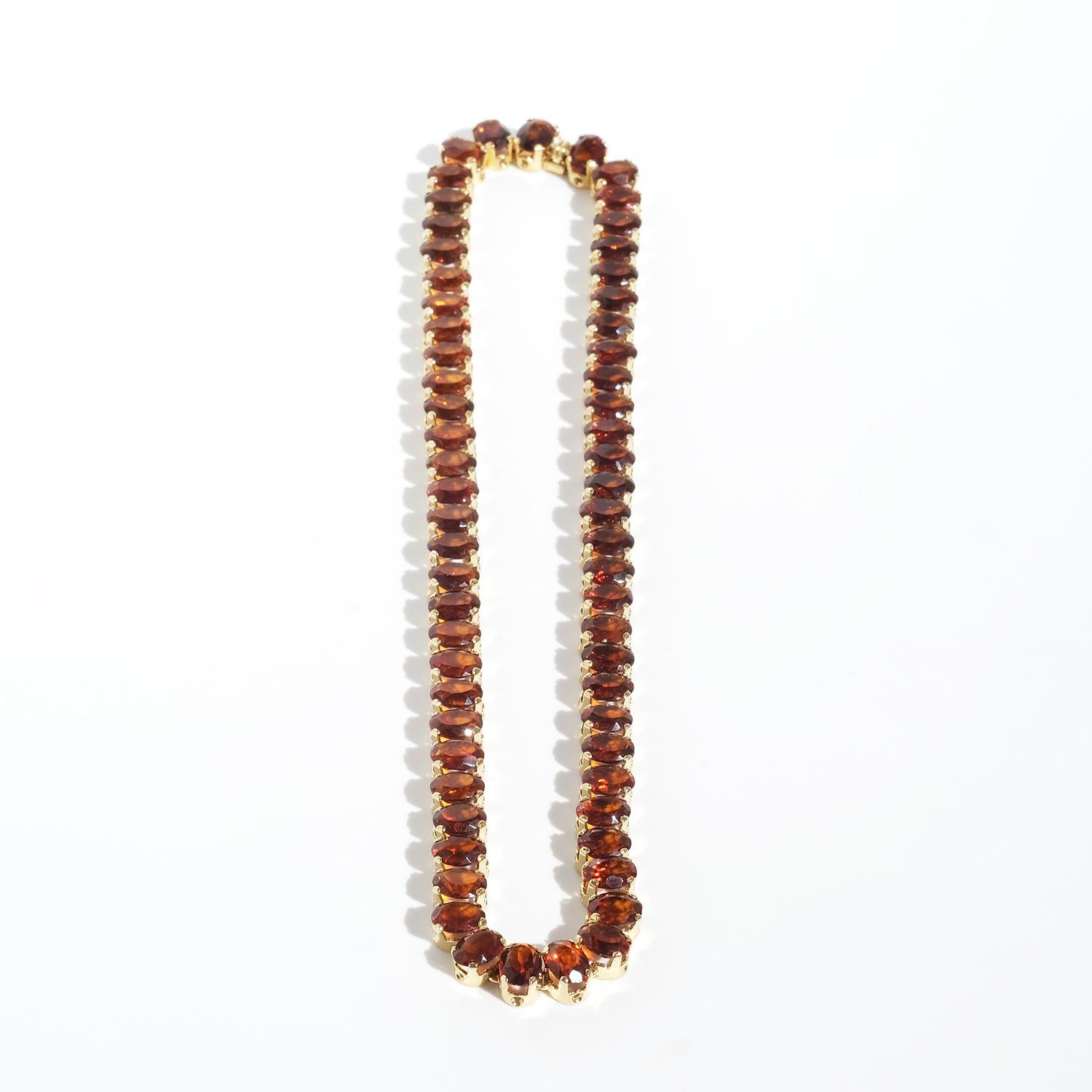 Vintage-Halskette aus 18 Karat Gold und Rauchquarz, Vintage, erste Hälfte des 19. Jahrhunderts (Ovalschliff) im Angebot