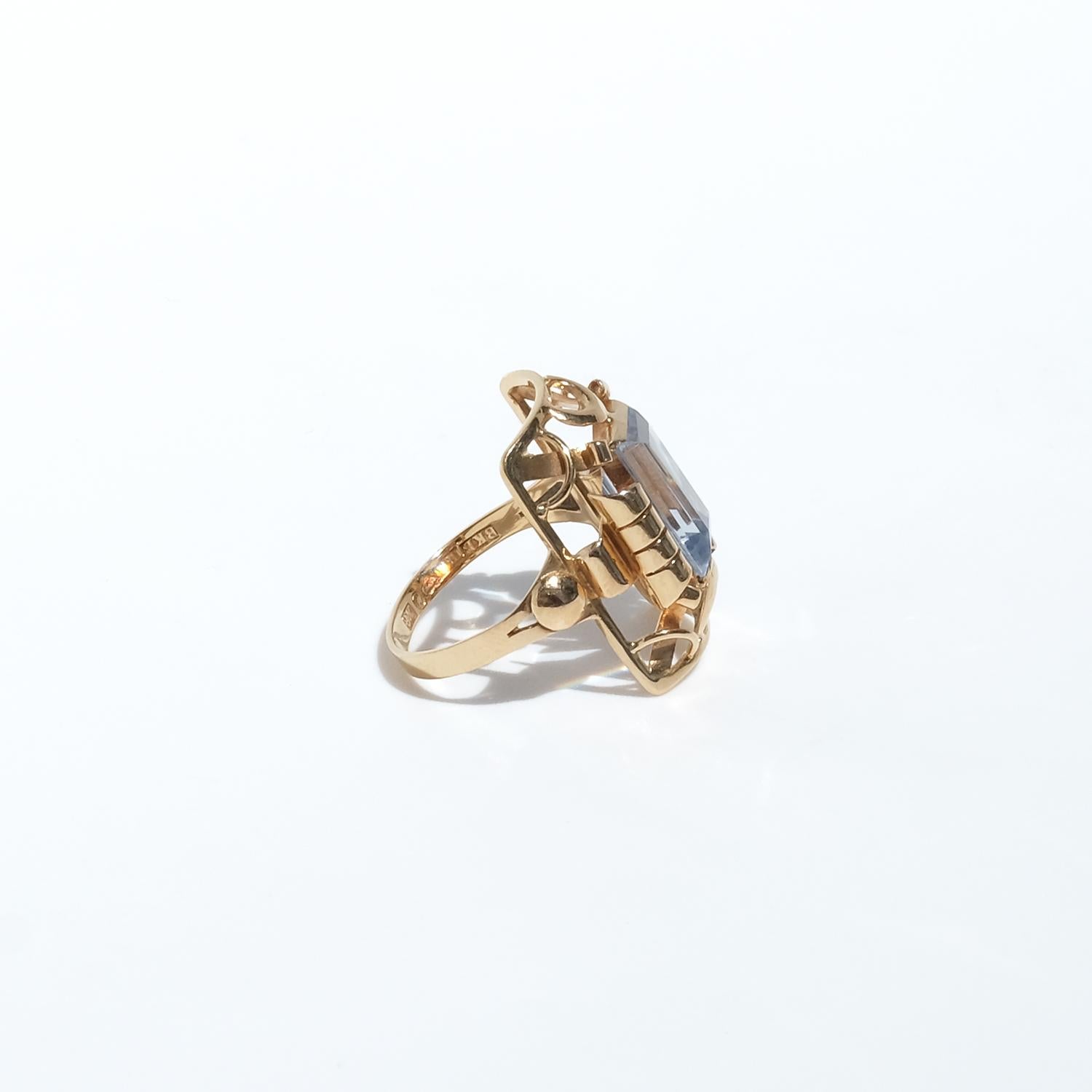Vintage 18k Gold and Synthetic Sapphire Ring by Bjurman & Bernheimer Made 1948 For Sale 7