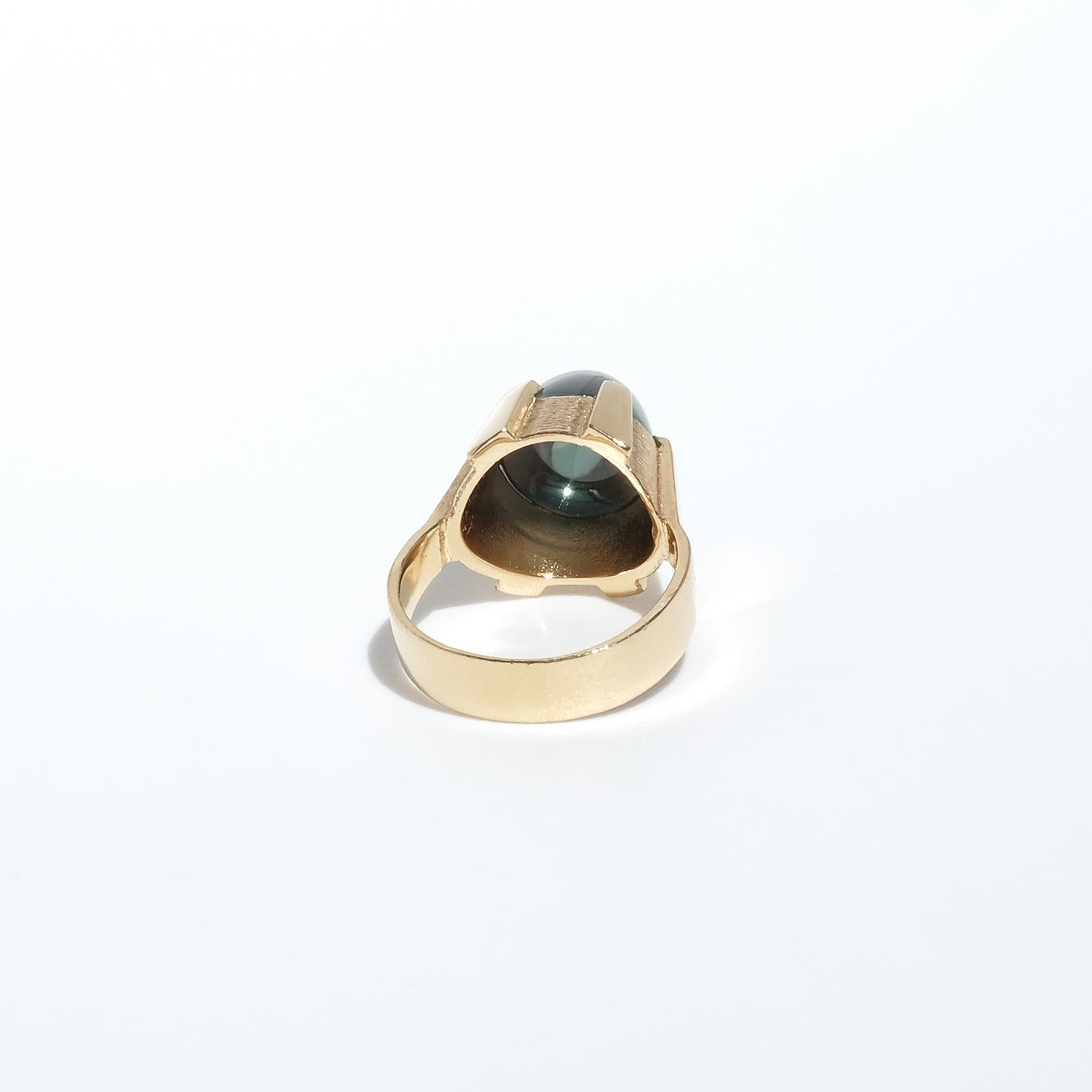 Anillo vintage de oro de 18 quilates y espinela sintética de Bengt Hallberg  Fabricado en 1962 en venta 1