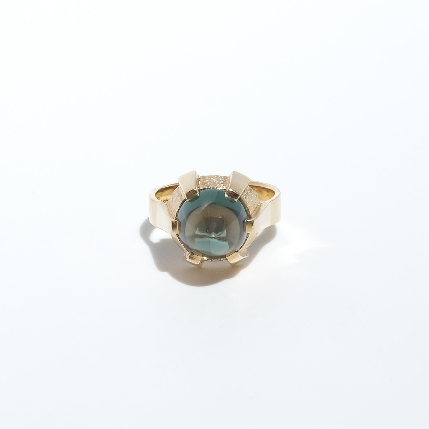 Anillo vintage de oro de 18 quilates y espinela sintética de Bengt Hallberg  Fabricado en 1962 en venta 4