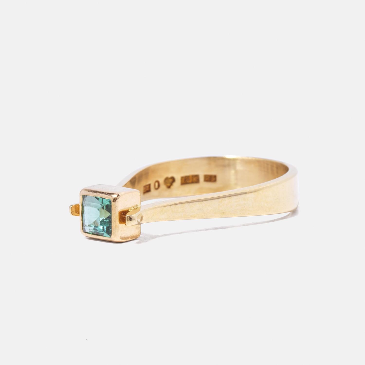Vintage 18k Gold and Tourmaline Ring by Rey Urban Made Year 1967 In Good Condition For Sale In Stockholm, SE