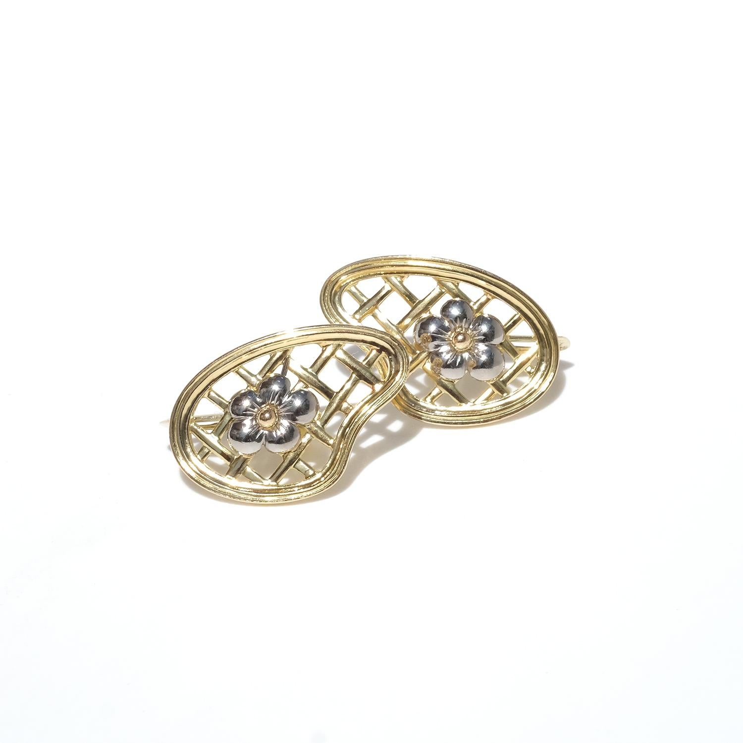 Vintage 18k Gold and White Gold Earrings by Sigurd Persson Made 1950 In Good Condition For Sale In Stockholm, SE