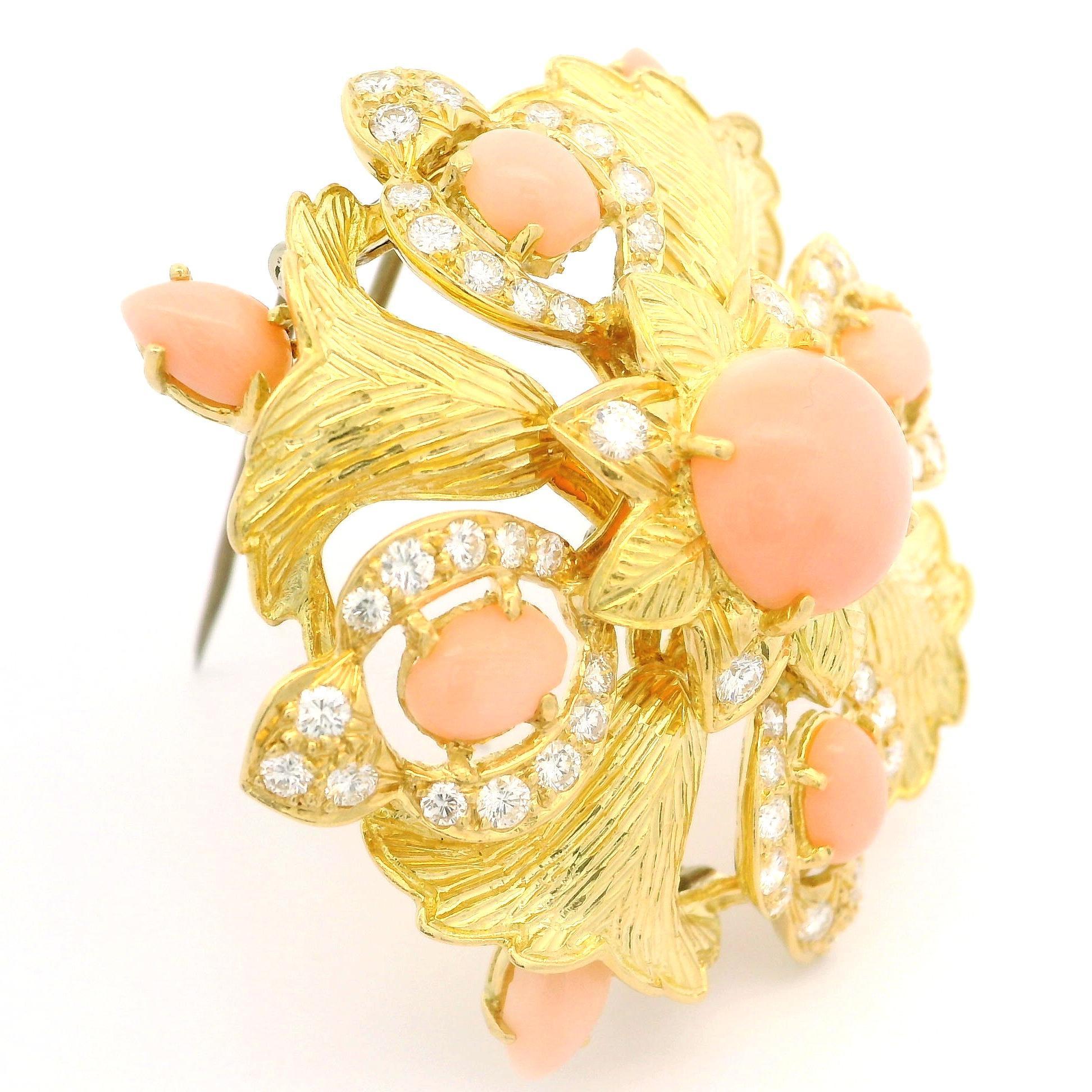 Cabochon Vintage 18k Gold Angel Skin Coral Diamond Flower Engraved Textured Brooch For Sale