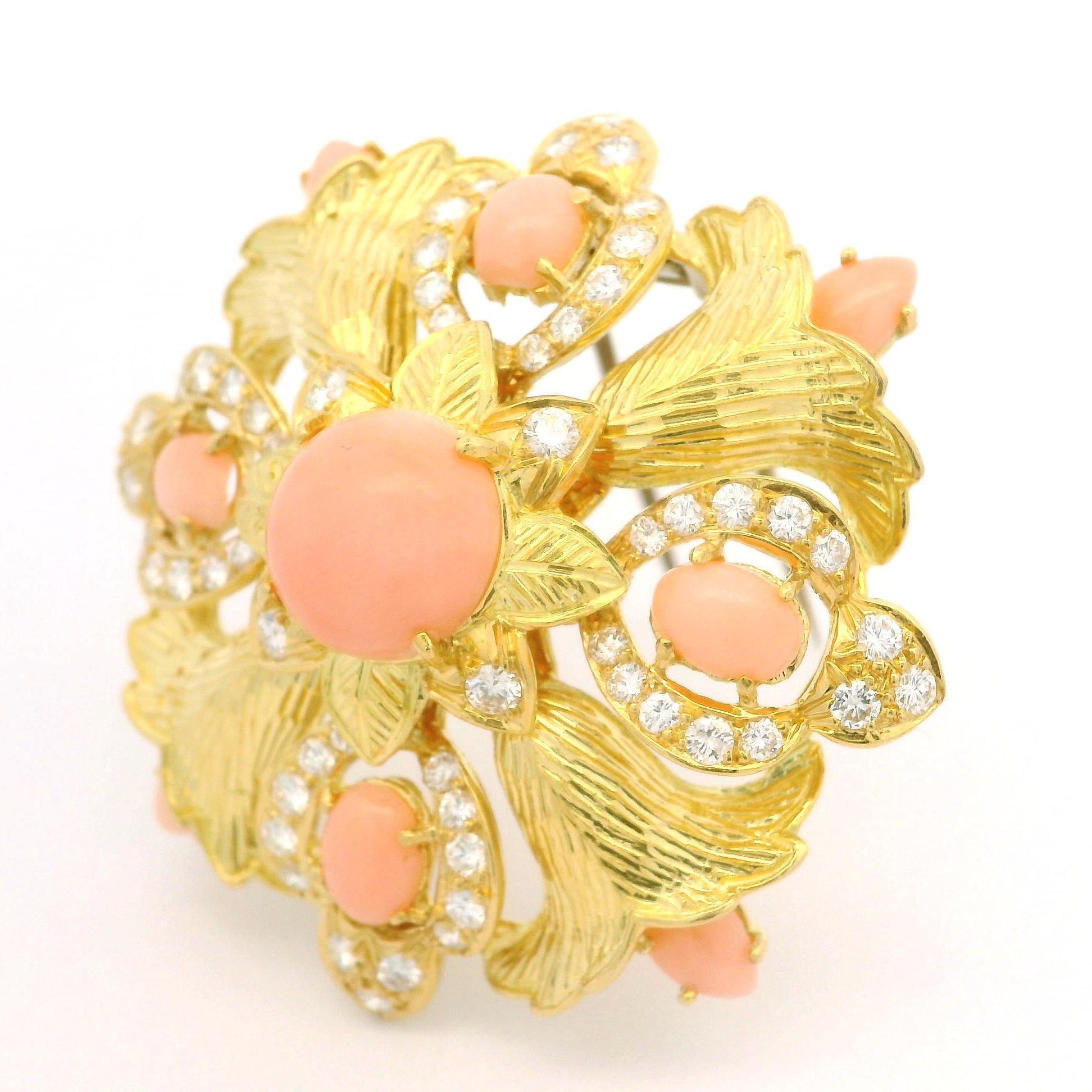 Vintage 18k Gold Angel Skin Coral Diamond Flower Engraved Textured Brooch In Good Condition For Sale In Montclair, NJ