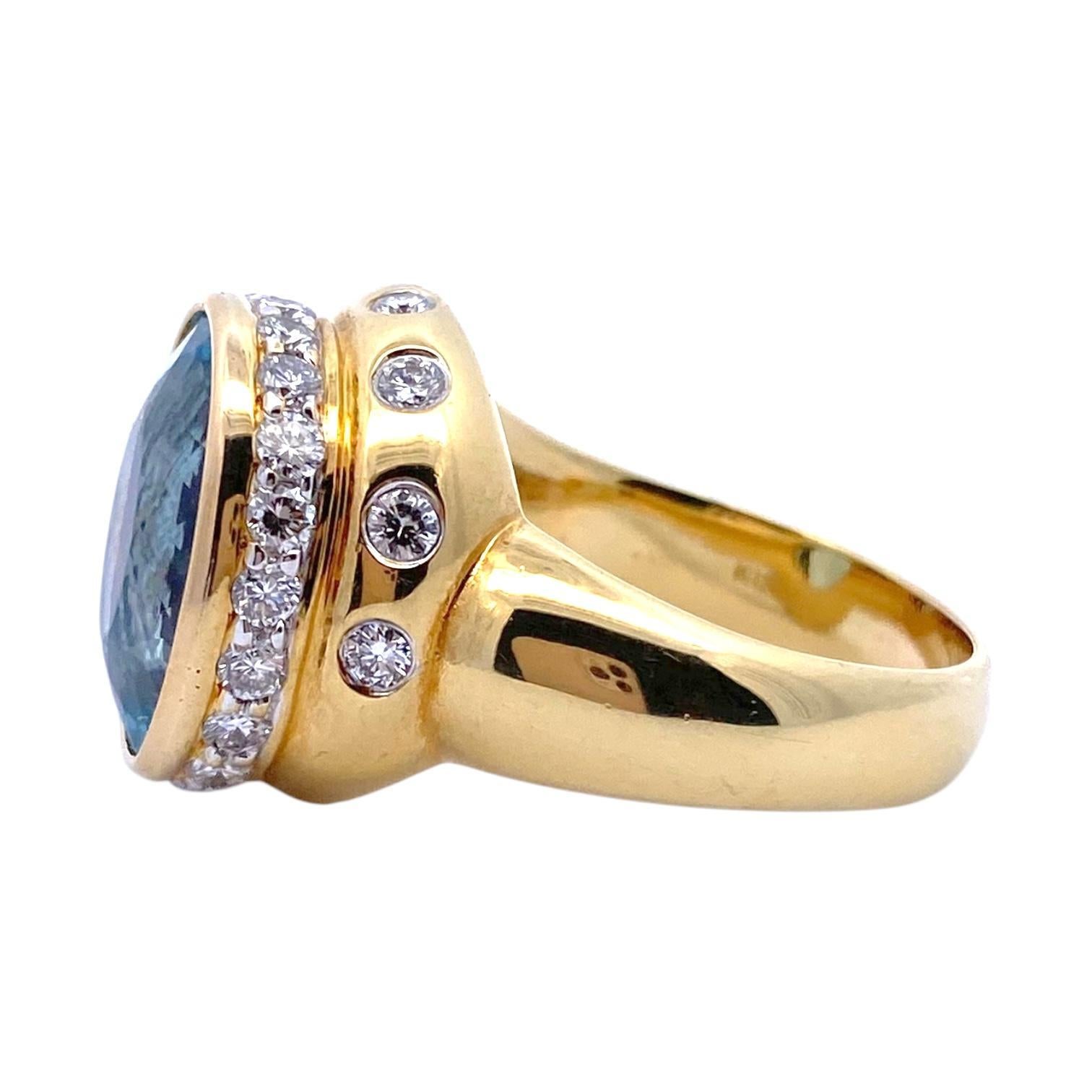 Ring aus 18 Karat Gold mit Aquamarin und Diamant (Zeitgenössisch) im Angebot