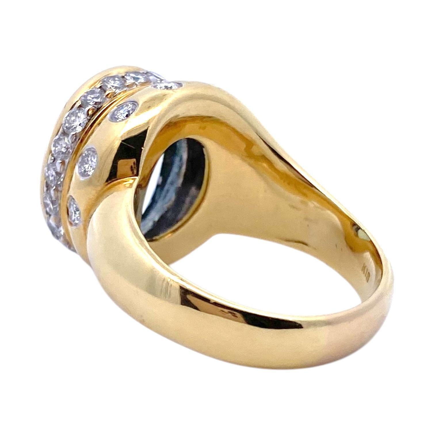 Ring aus 18 Karat Gold mit Aquamarin und Diamant (Ovalschliff) im Angebot