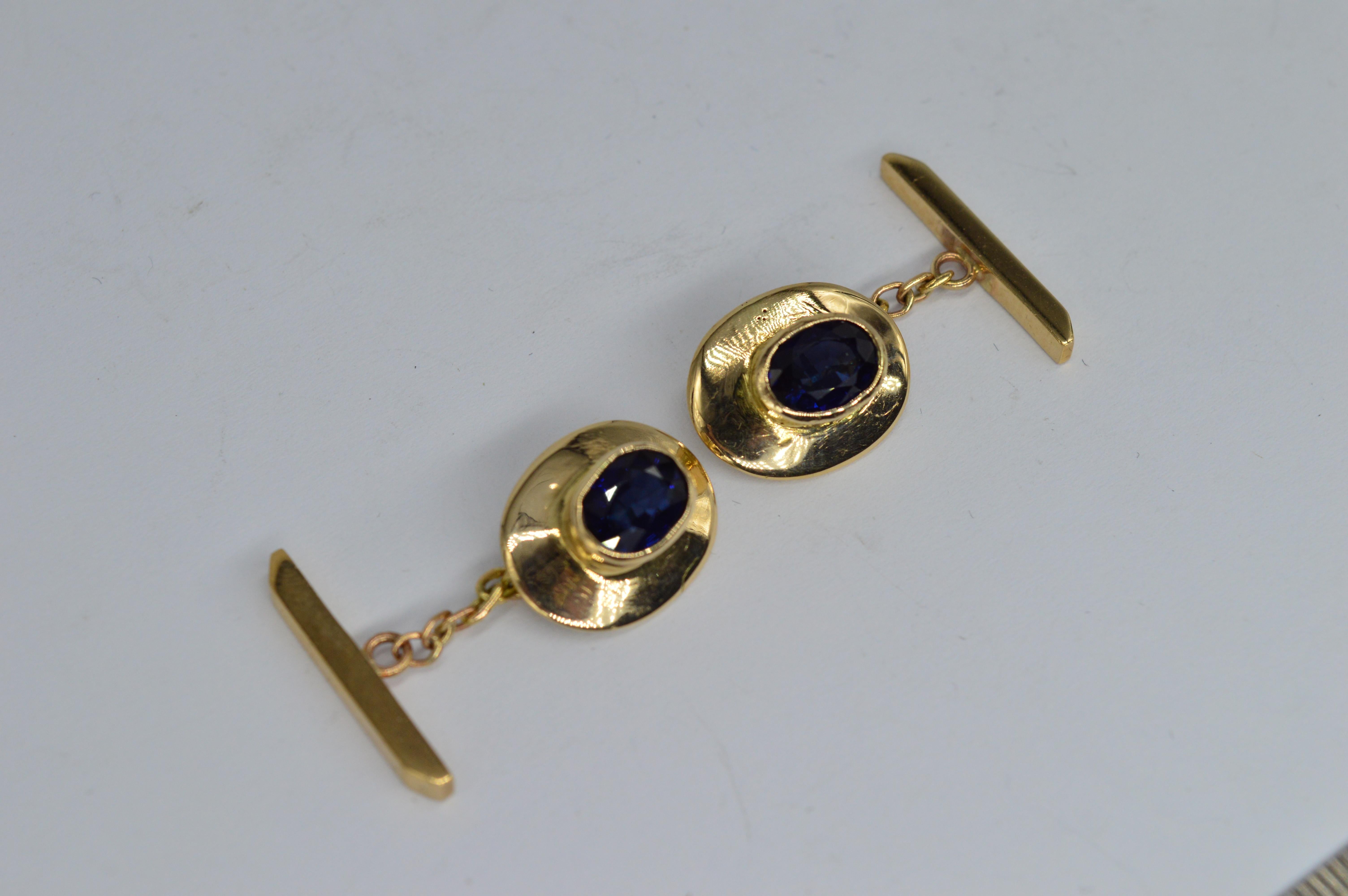 Vieux Or 18K Saphir Bleu 3ct Artisanal Déclaration Luxe Cadeau Boutons de Manchette Unisexe en vente