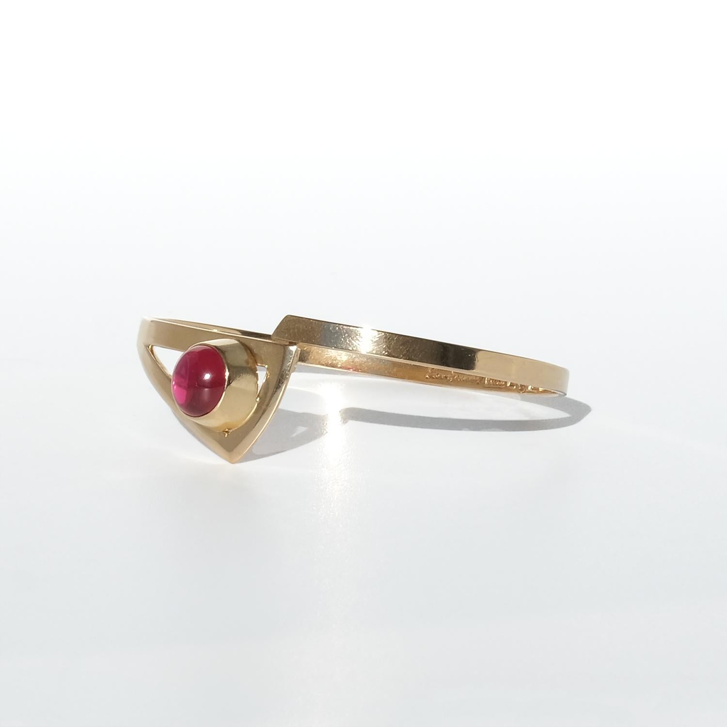 Bracelet vintage en or 18k fait en 1957 en vente 3