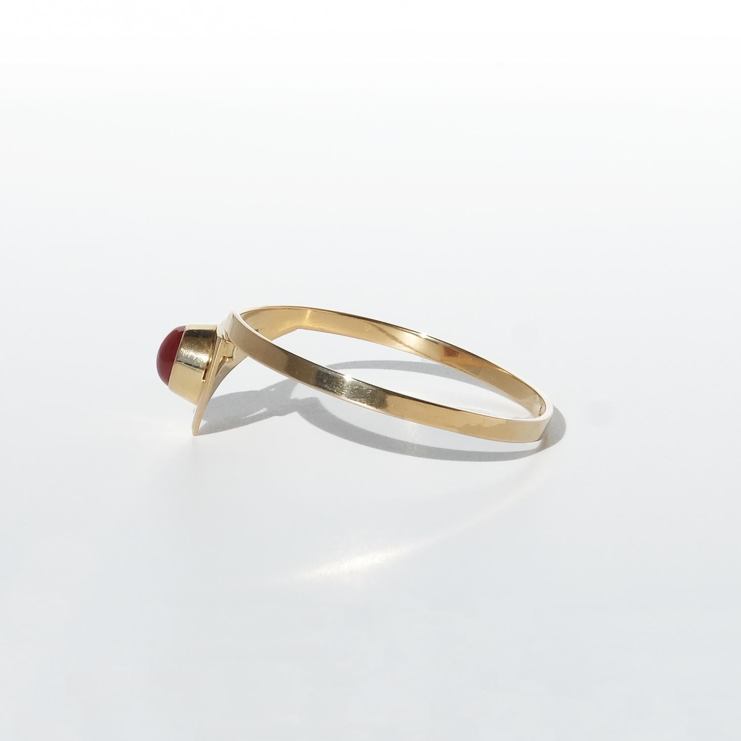 Bracelet vintage en or 18k fait en 1957 en vente 4