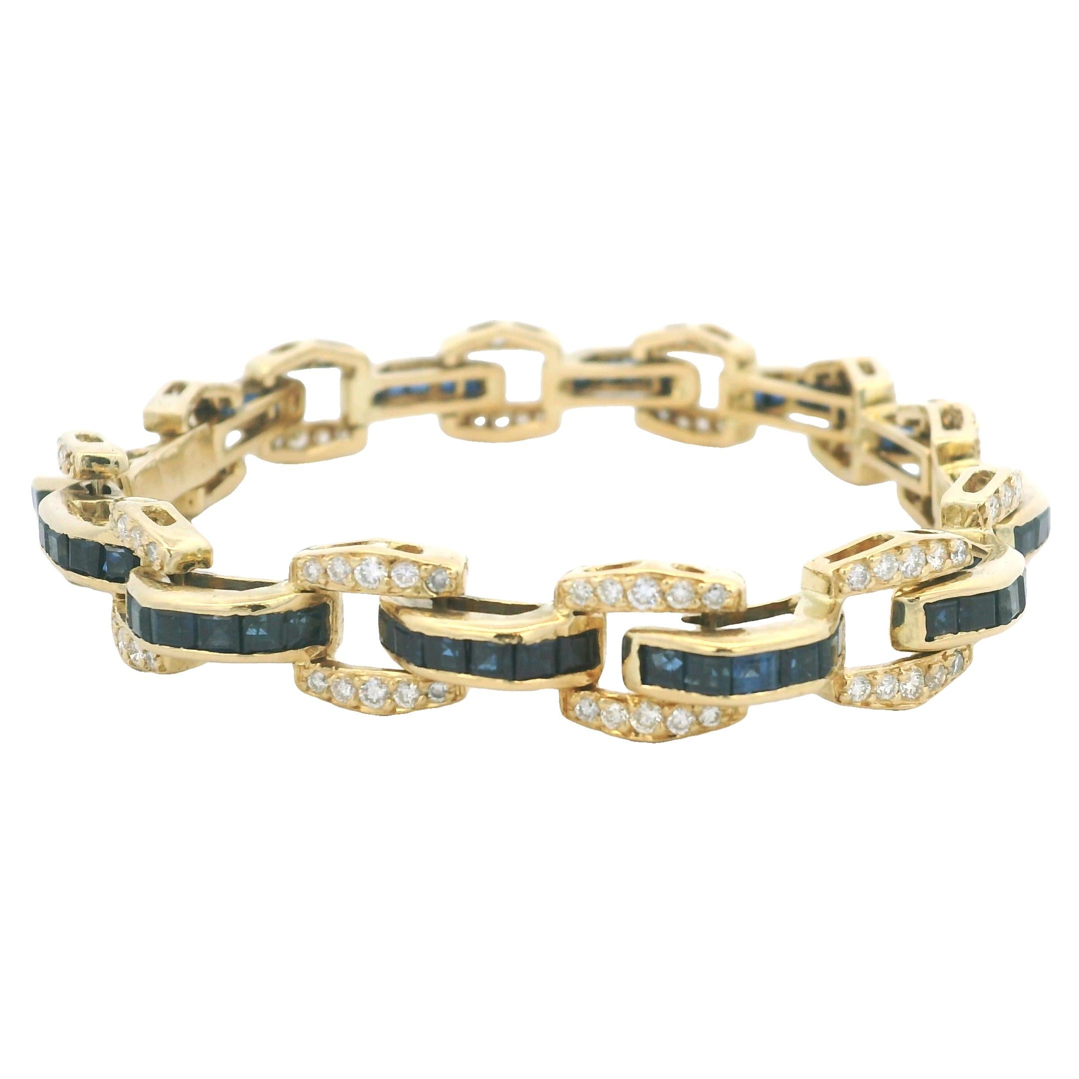 Pulsera vintage de oro de 18 quilates con zafiros engarzados en canal y pavé de diamantes, años 80 Contemporáneo en venta