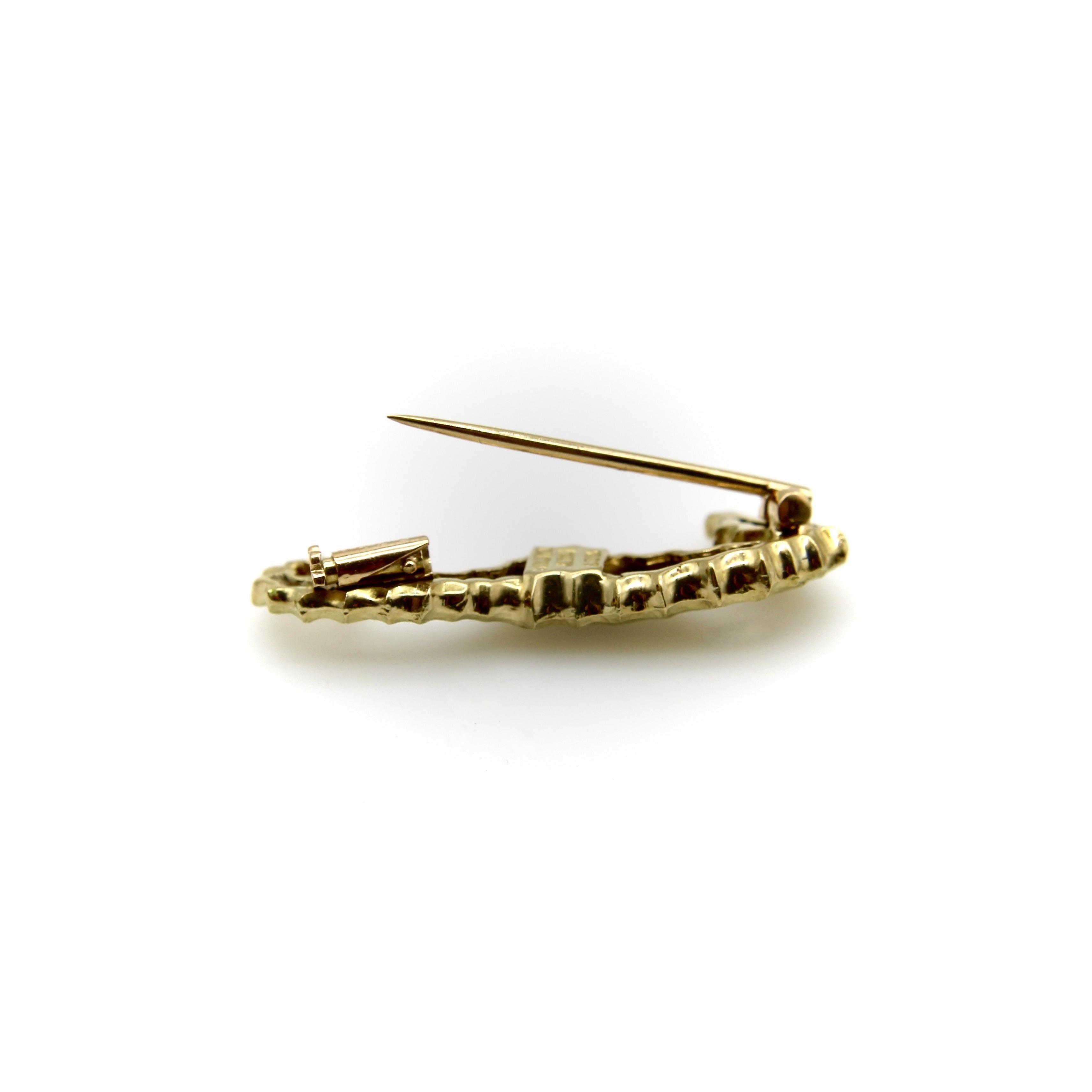 Vintage 18K Gold Cartier Seahorse Brooch For Sale 1