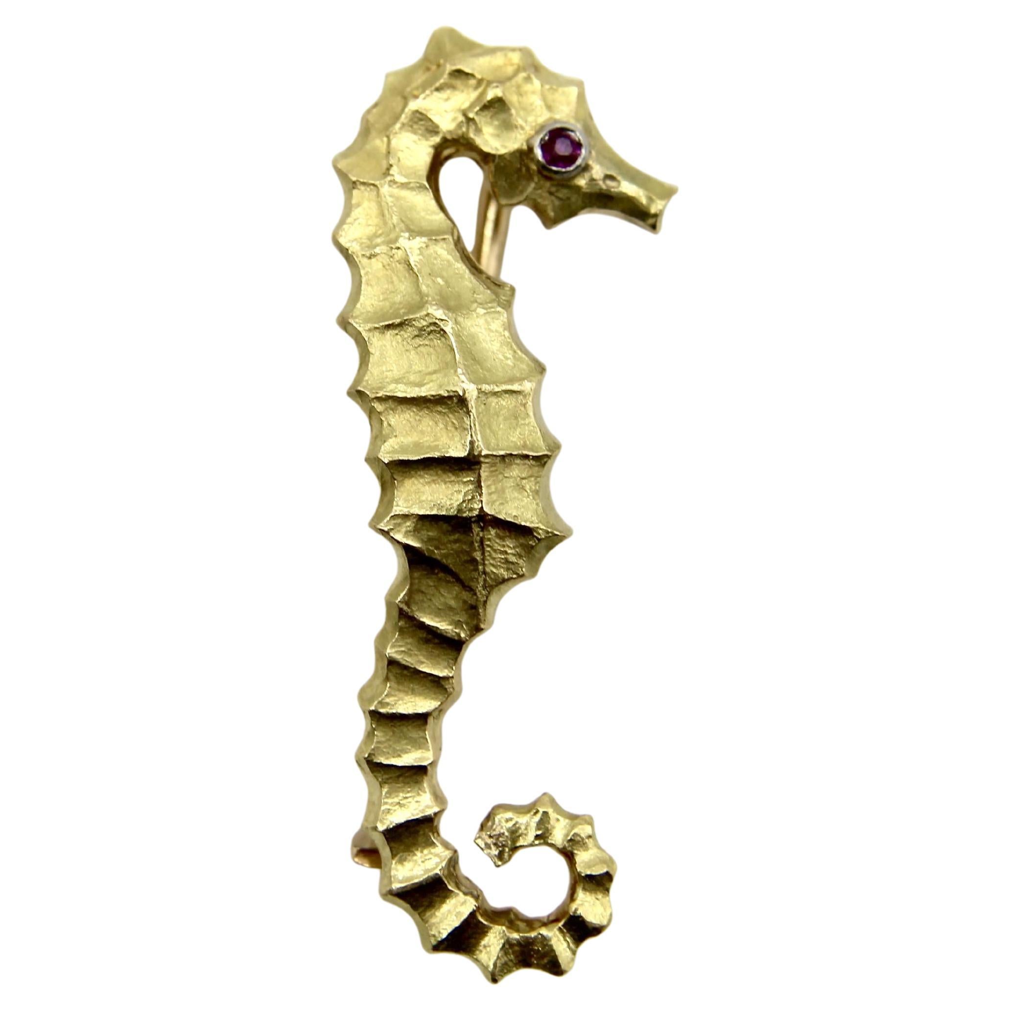 Vintage 18K Gold Cartier Seahorse Brooch