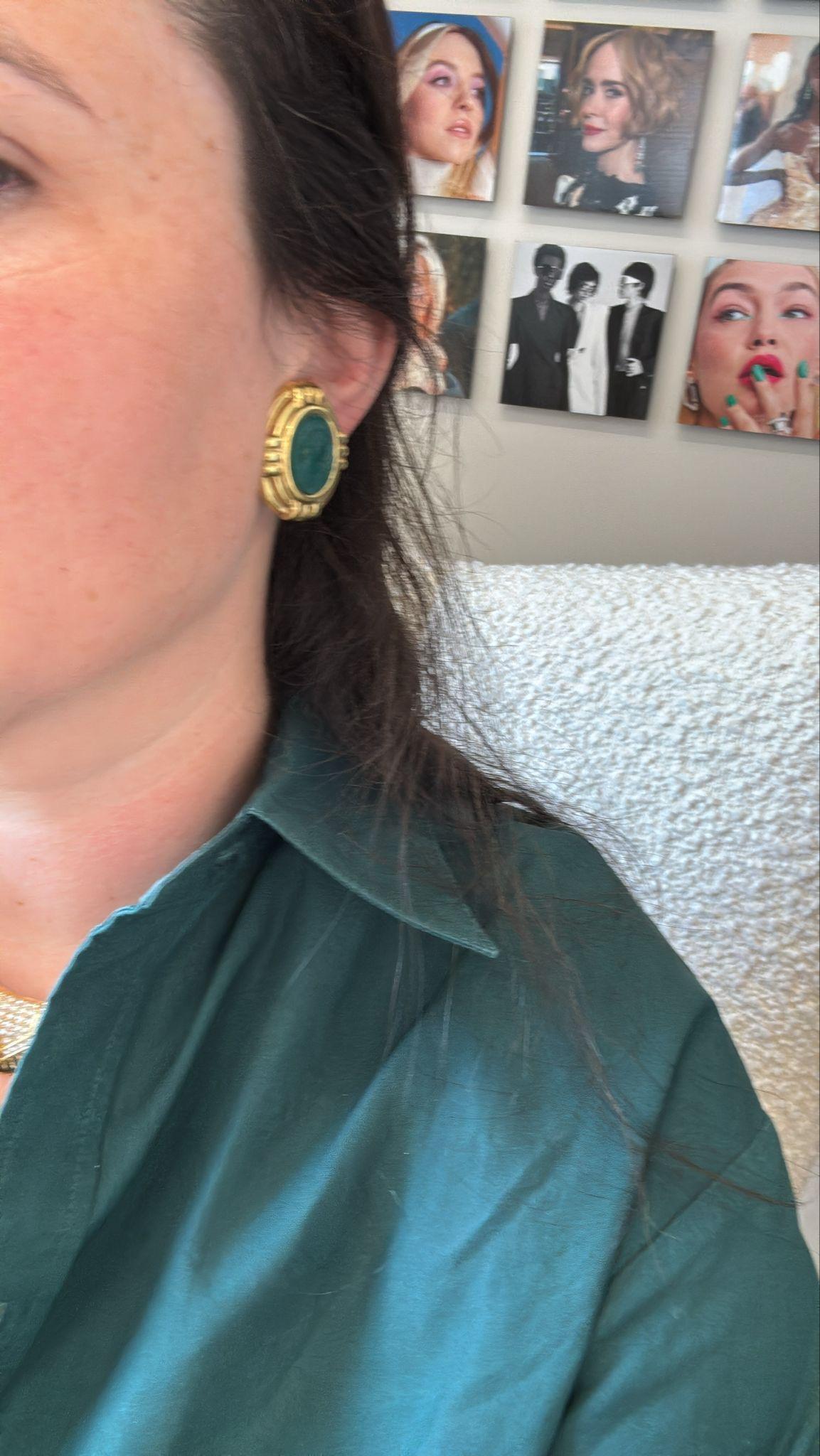 Vintage 18K Gold Carved Green Hardstone Intaglio Earrings, Signed ANF For Sale 6