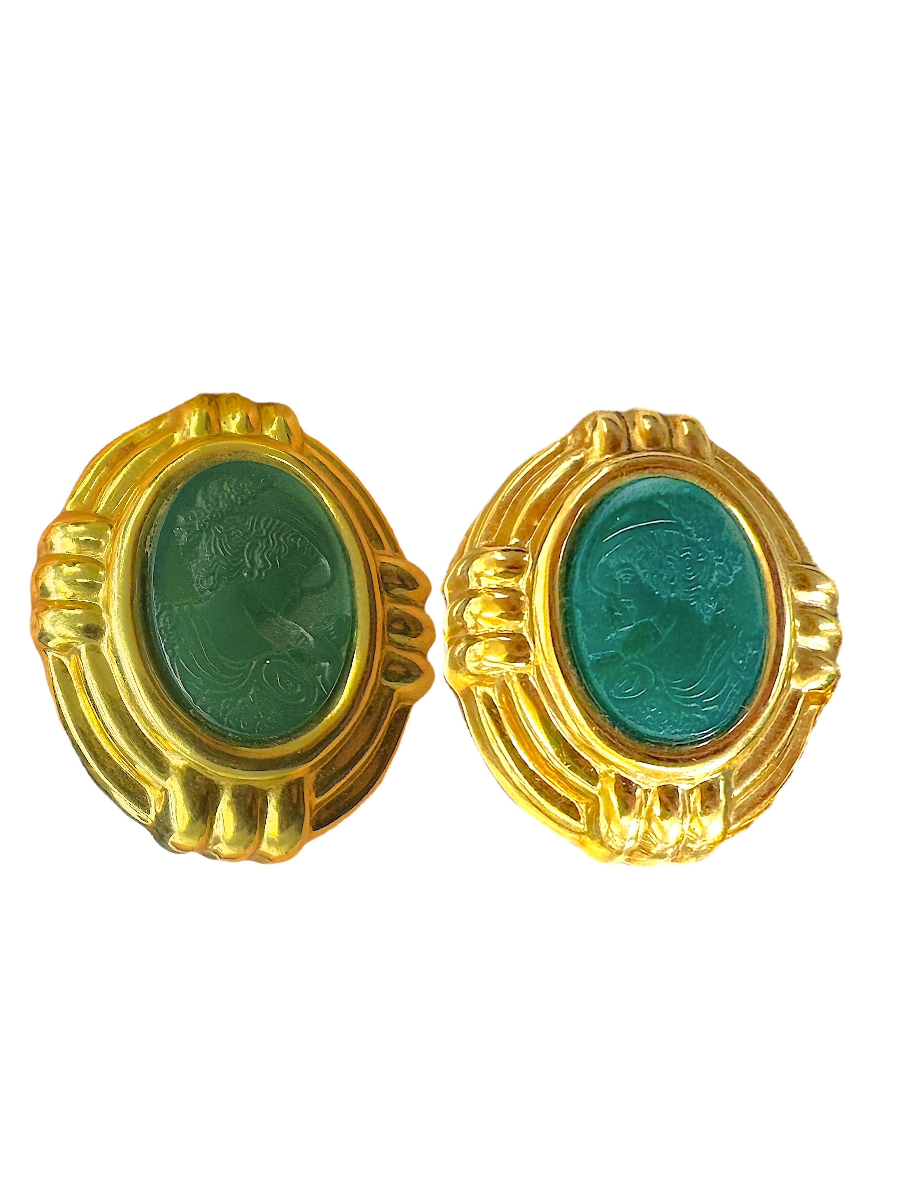 Vintage 18K Gold Carved Green Hardstone Intaglio Earrings, Signed ANF For Sale 2