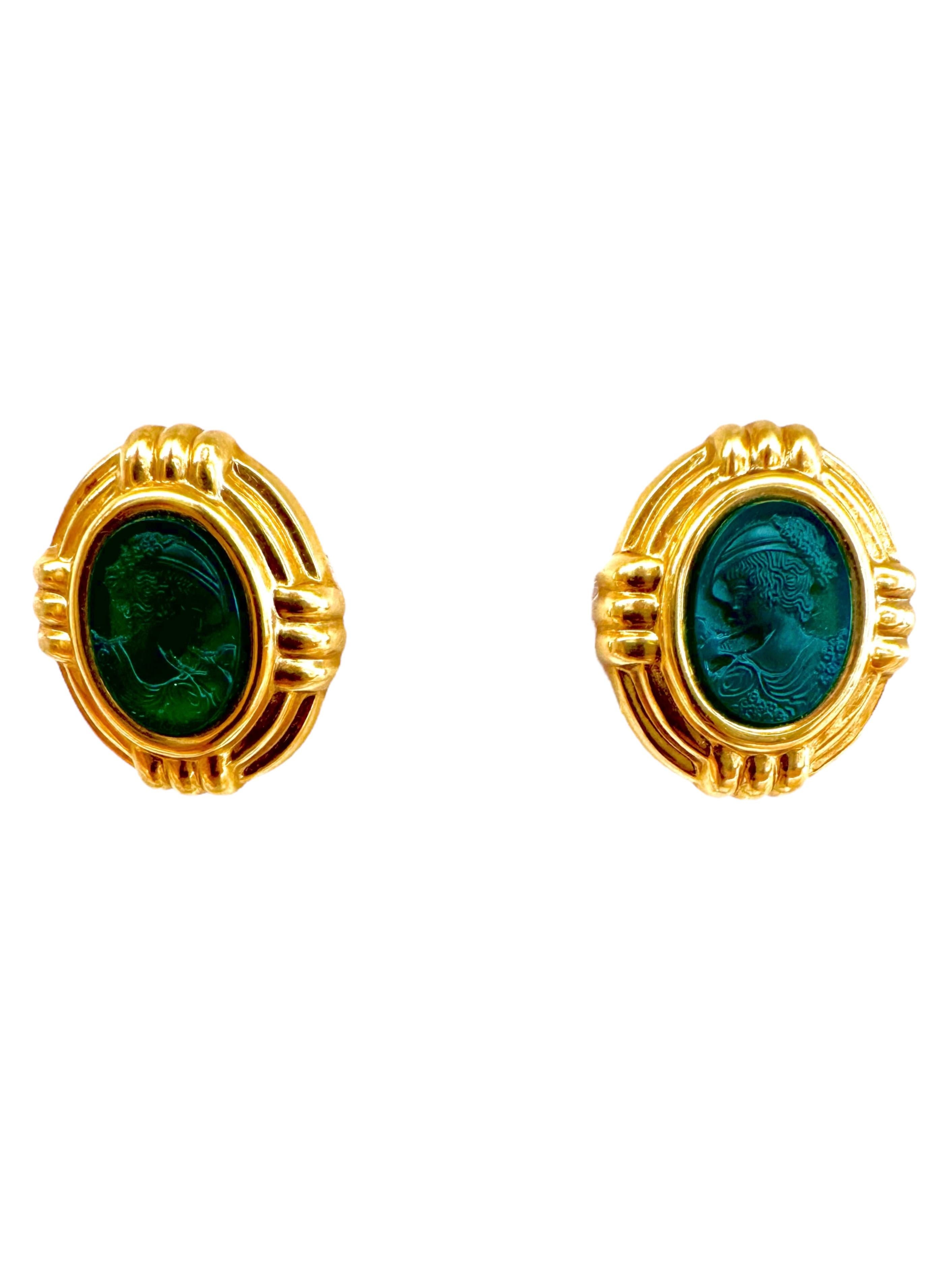 Vintage 18K Gold Carved Green Hardstone Intaglio Earrings, Signed ANF For Sale 4