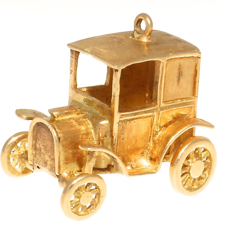 Vintage 18 Karat Gold Charms 1