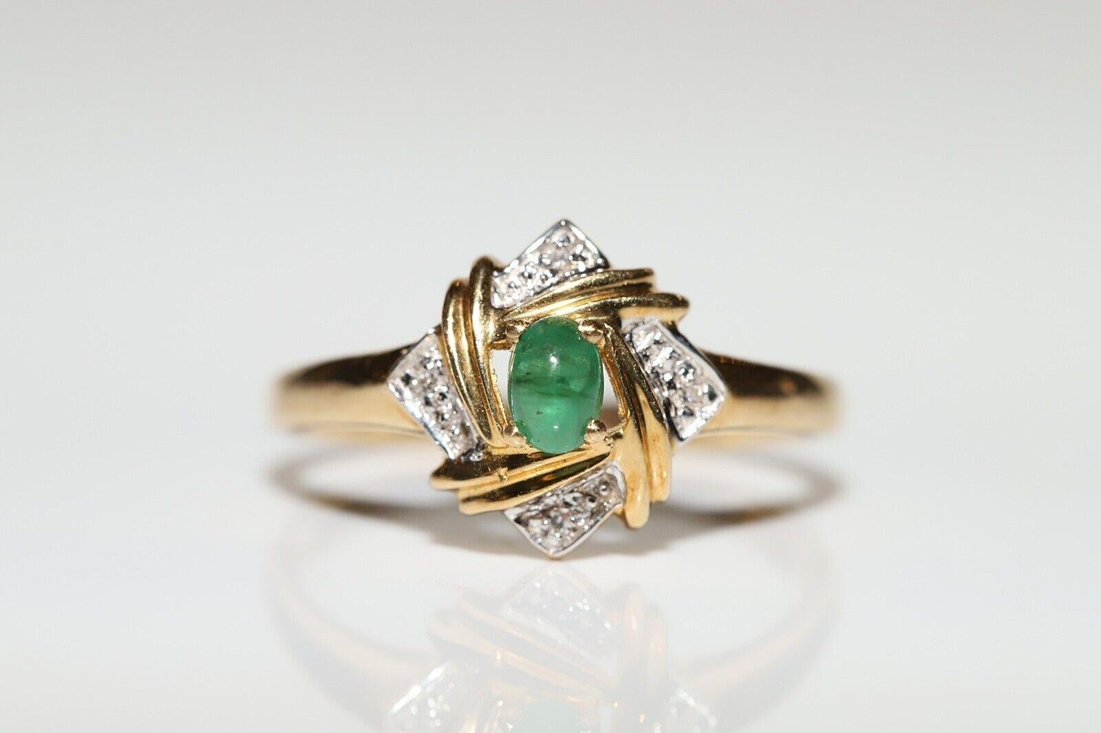 Retro Vintage 18k Gold Circa 1970s Natural Diamond And Emerald Ring  For Sale