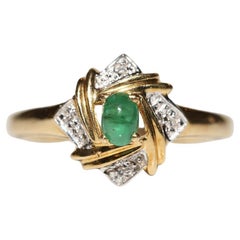 Vintage 18k Gold Circa 1970s Natural Diamond And Emerald Ring 