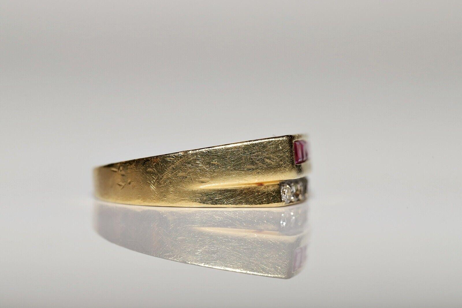 Retro Vintage 18k Gold Circa 1980s Natural Diamond And Caliber Ruby Decorated Ring For Sale