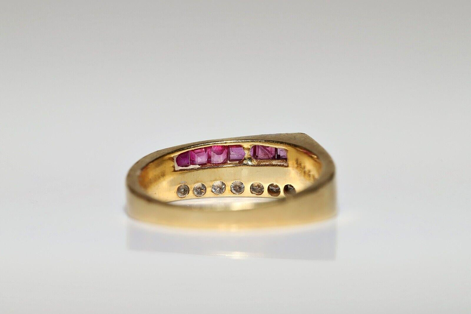 Dekorierter Vintage-Ring aus 18 Karat Gold, ca. 1980er Jahre, natürlicher Diamant und Kaliber Rubin (Brillantschliff) im Angebot