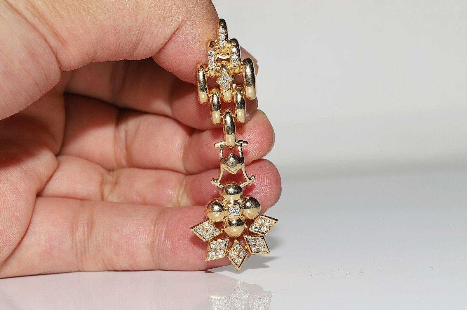 Vintage 18k Gold Circa 1980s Natural Diamond Decorated Drop Earring  In Good Condition For Sale In Fatih/İstanbul, 34