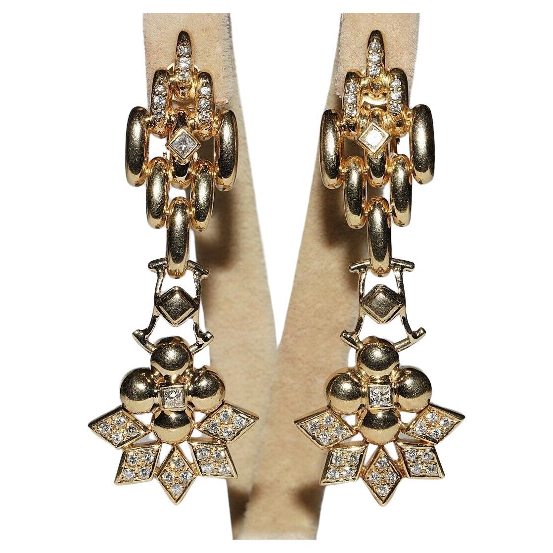Boucle d'oreille pendante vintage en or 18k Circa 1980 décorée de diamants naturels 