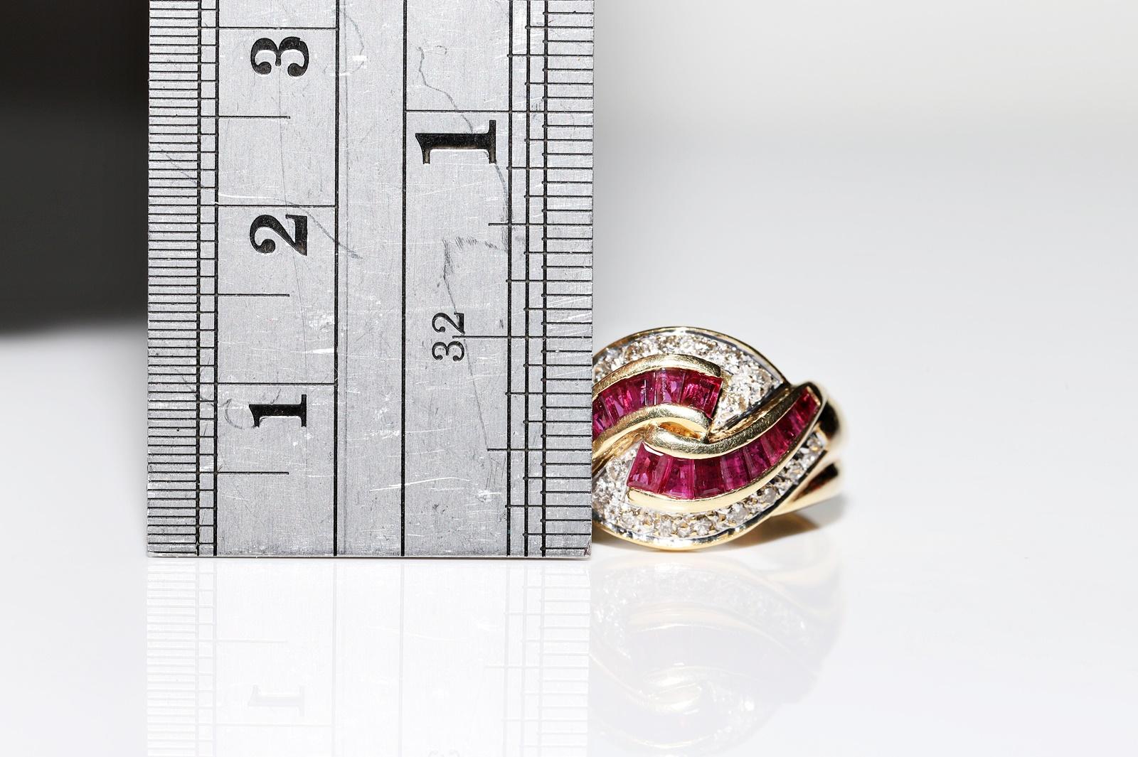 Vintage 18k Gold Circa 1990s Natural Diamond And Caliber Ruby Decorated Ring  For Sale 3