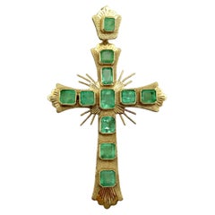 Vintage 18K Gold Colombian Emerald Cross Pendant