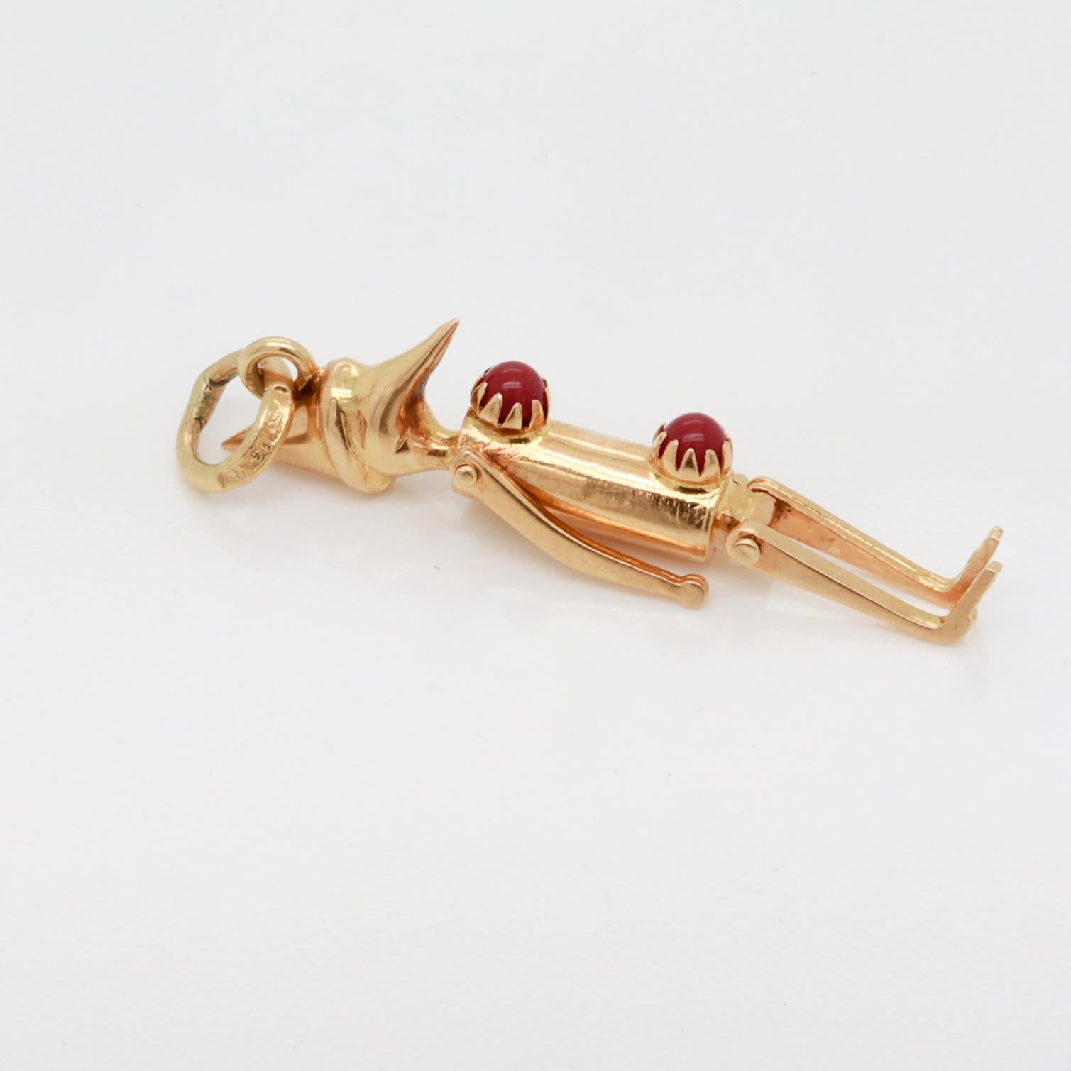 Vintage 18K Gold & Korallen Cabochon Pinocchio Puppet Kinetics Charme im Angebot 14