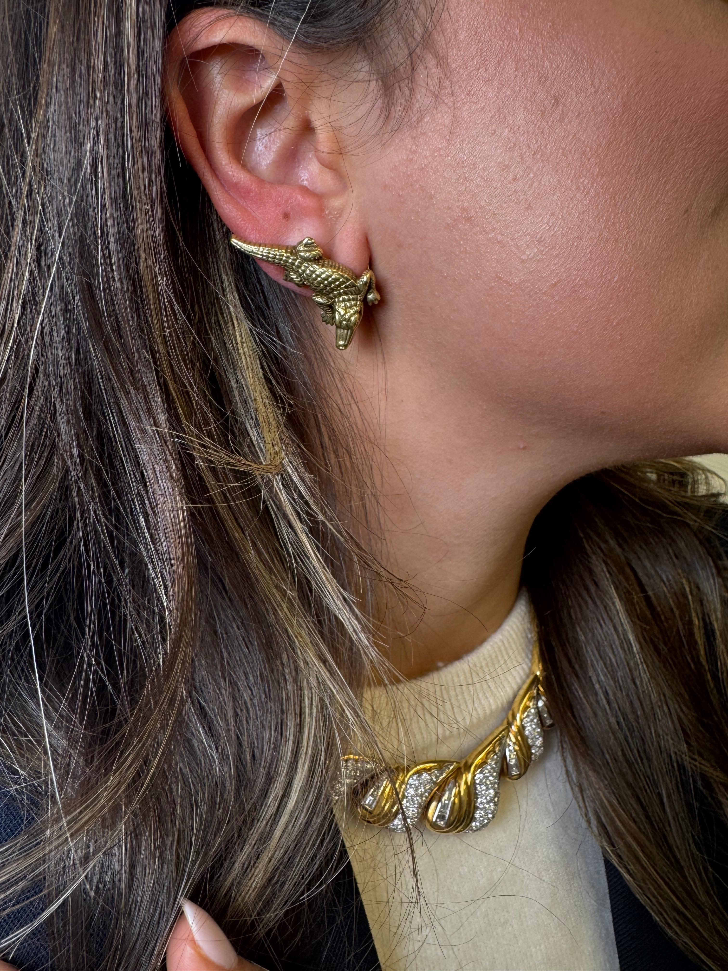 Pendientes vintage de cocodrilo de oro de 18 quilates en Excelente estado para la venta en Great Neck Plaza, NY