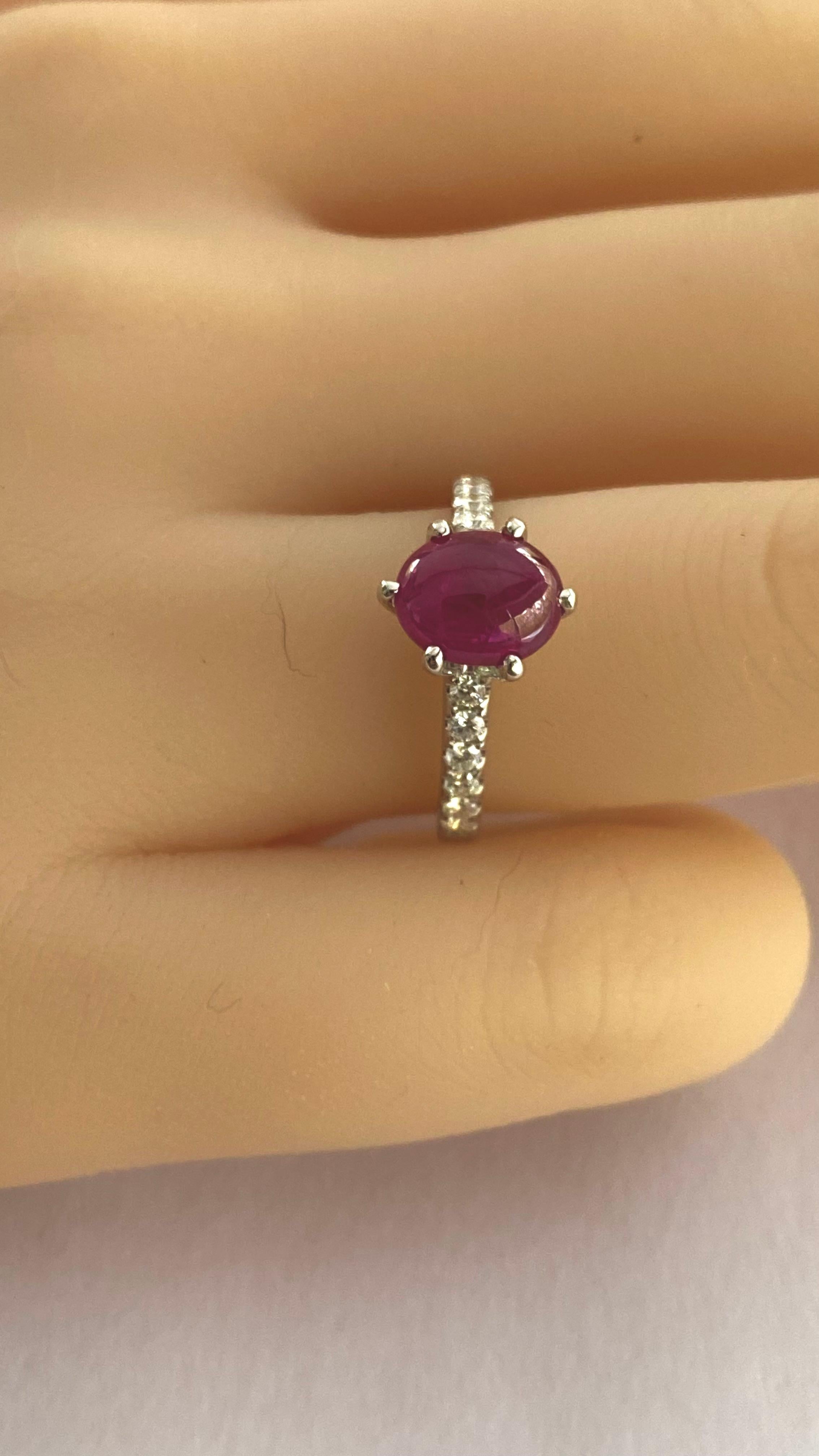 Vintage 18K Gold Cushion Burma Ruby Weighing 2.10 Carat Diamond Engagement Ring For Sale 2