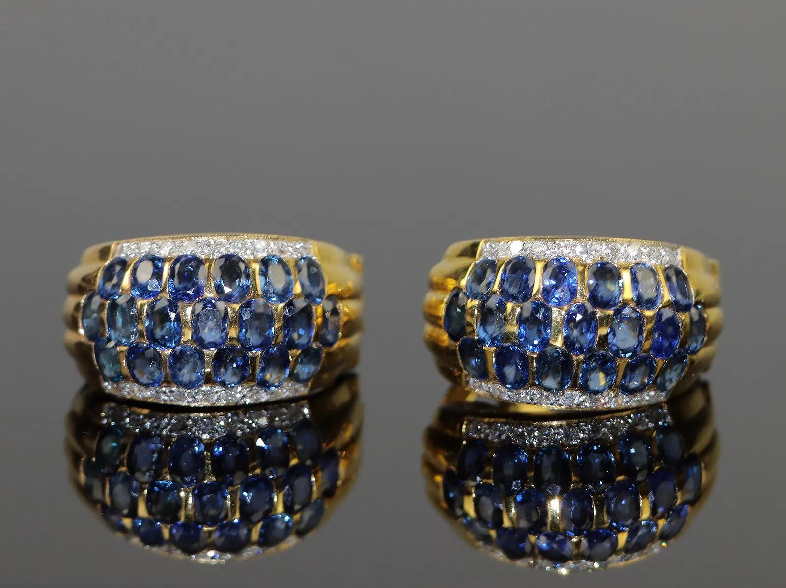 Vintage 18K Gold Diamond and Sapphire Huggie Earrings In Good Condition For Sale In Flushing, NY