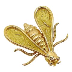 Vintage 18K Gold & Diamond Chaumet Bee Brooch