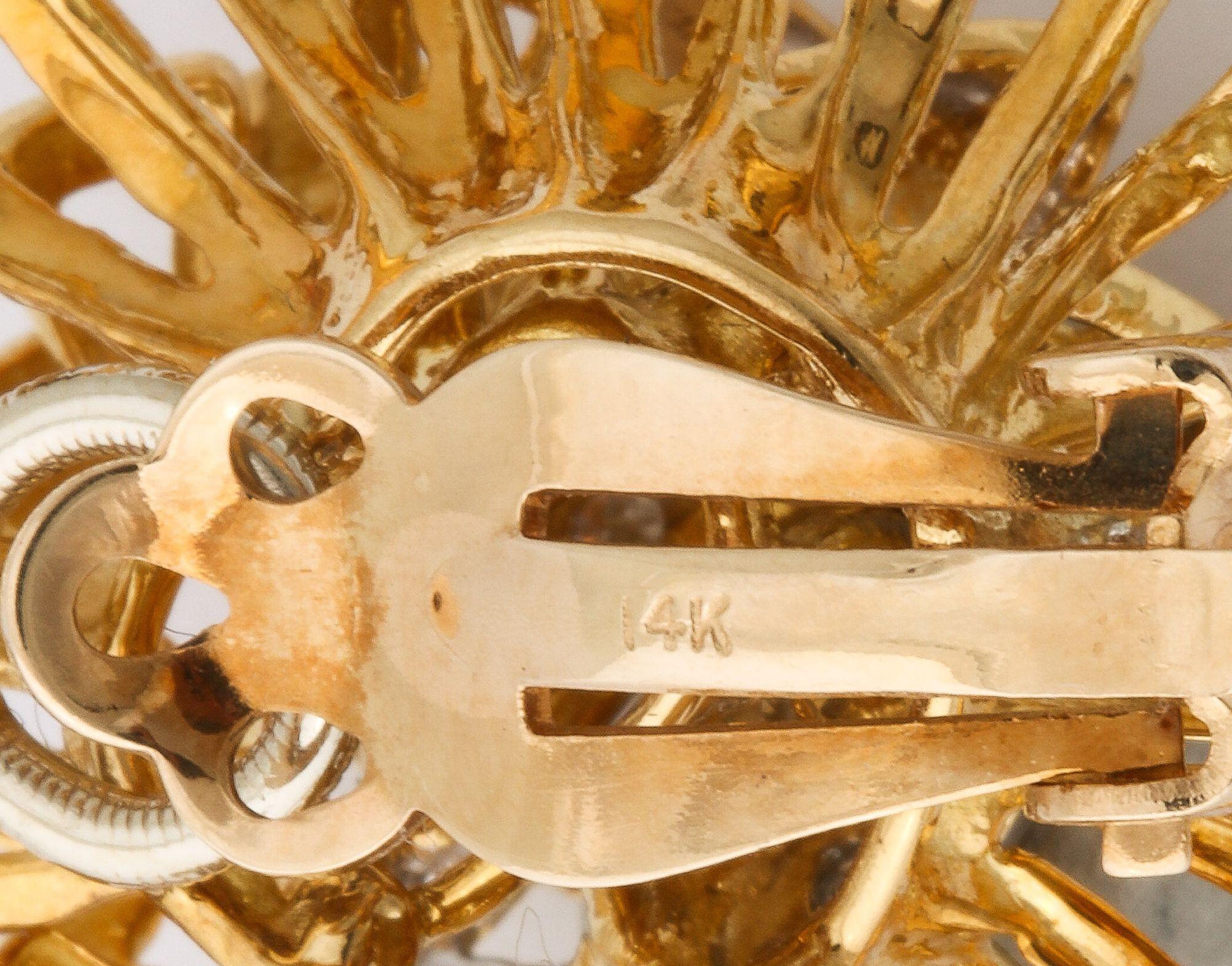 18 Karat Gold Diamant-Cluster-Ohrringe mit Blumenmuster Damen im Angebot