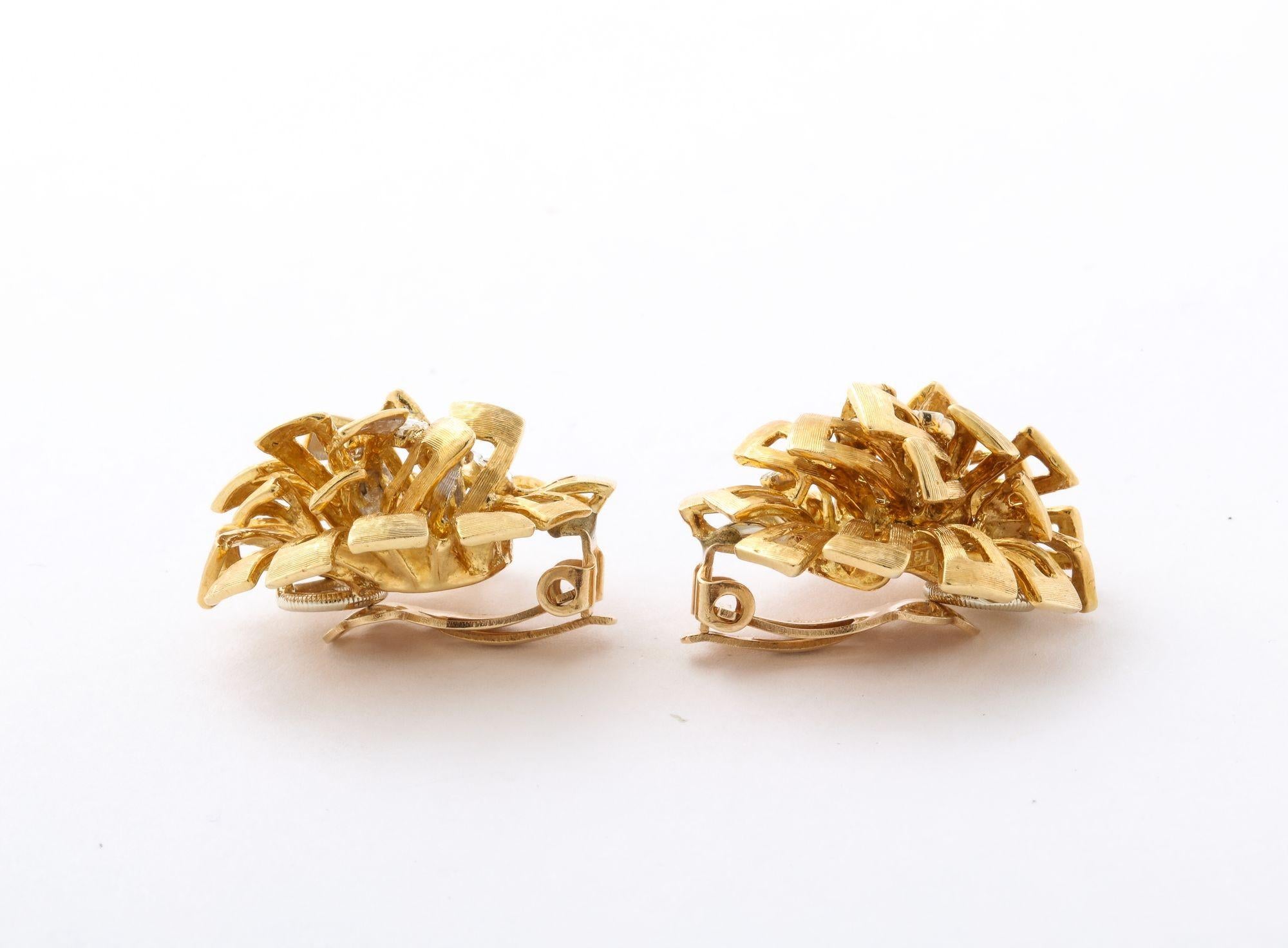 Vintage 18K Gold Diamond Cluster Floral Earrings For Sale 2