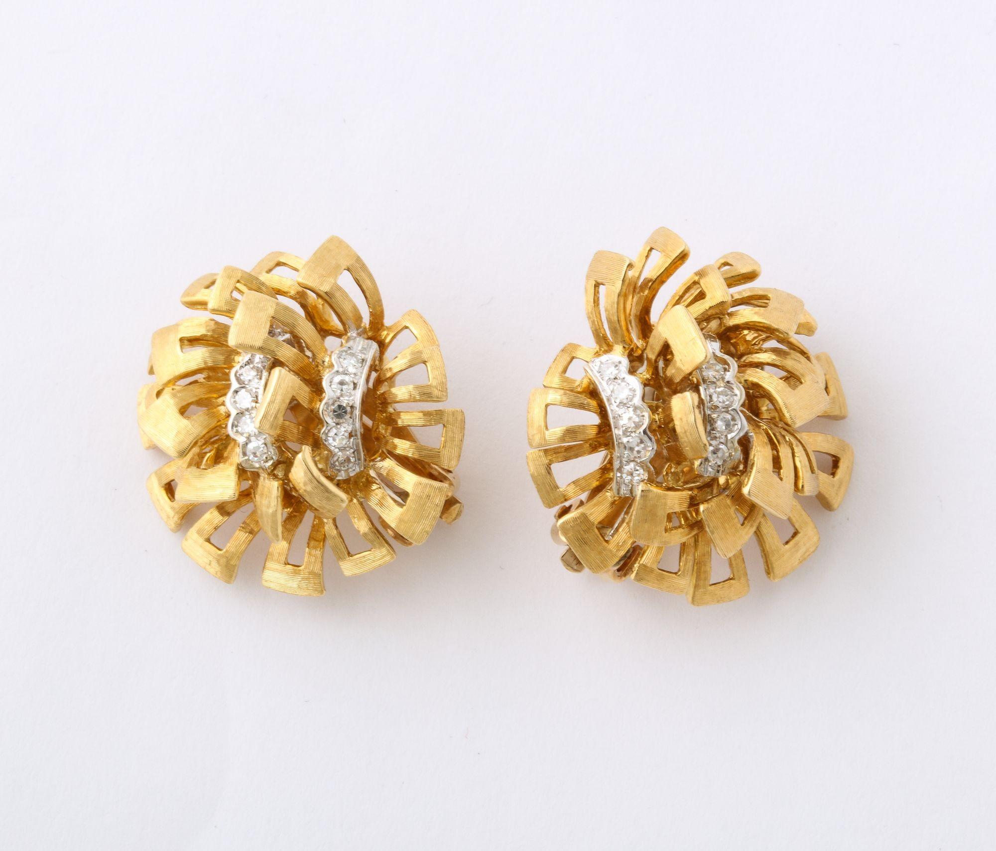 Vintage 18K Gold Diamond Cluster Floral Earrings For Sale 4