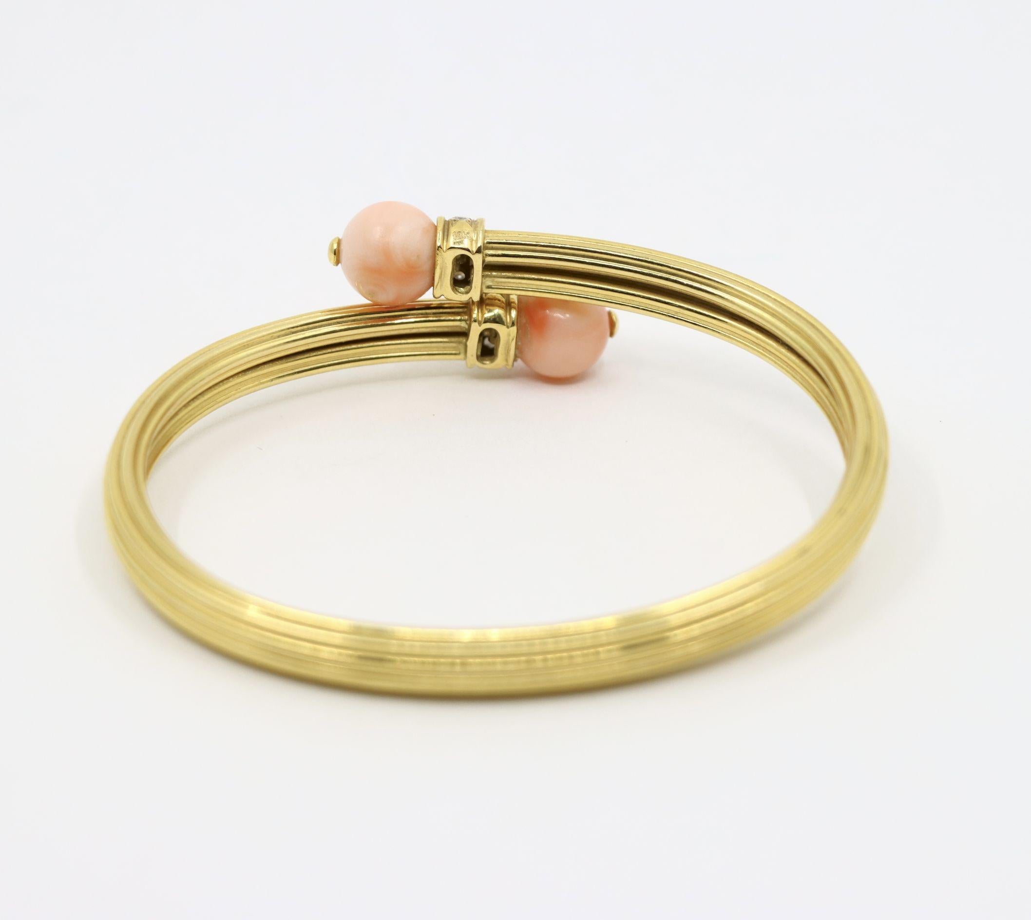 Bracciale in corallo con diamanti d'epoca in oro 18 carati in vendita 5